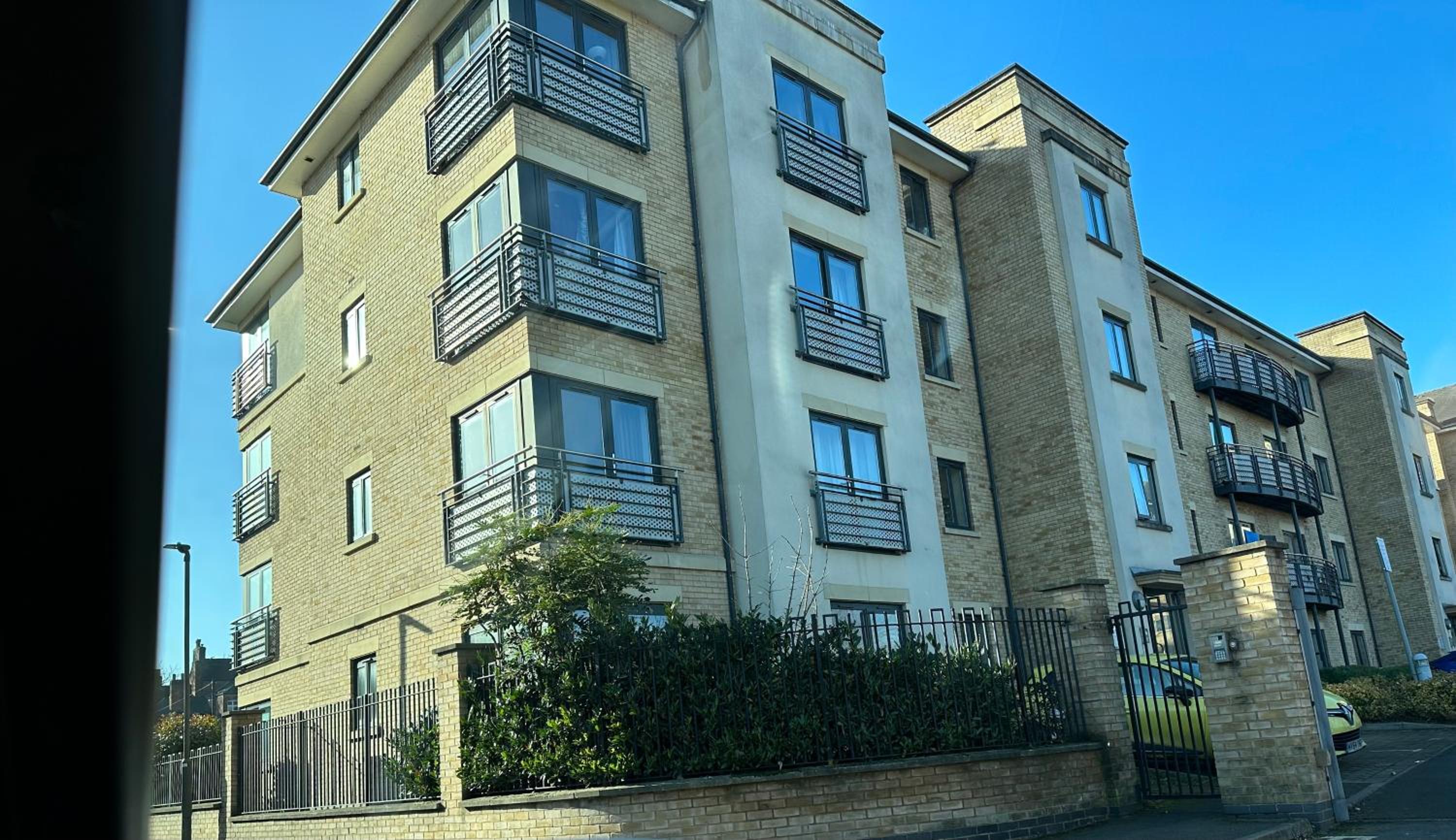 Stylish 2 Bed Apartment Derby