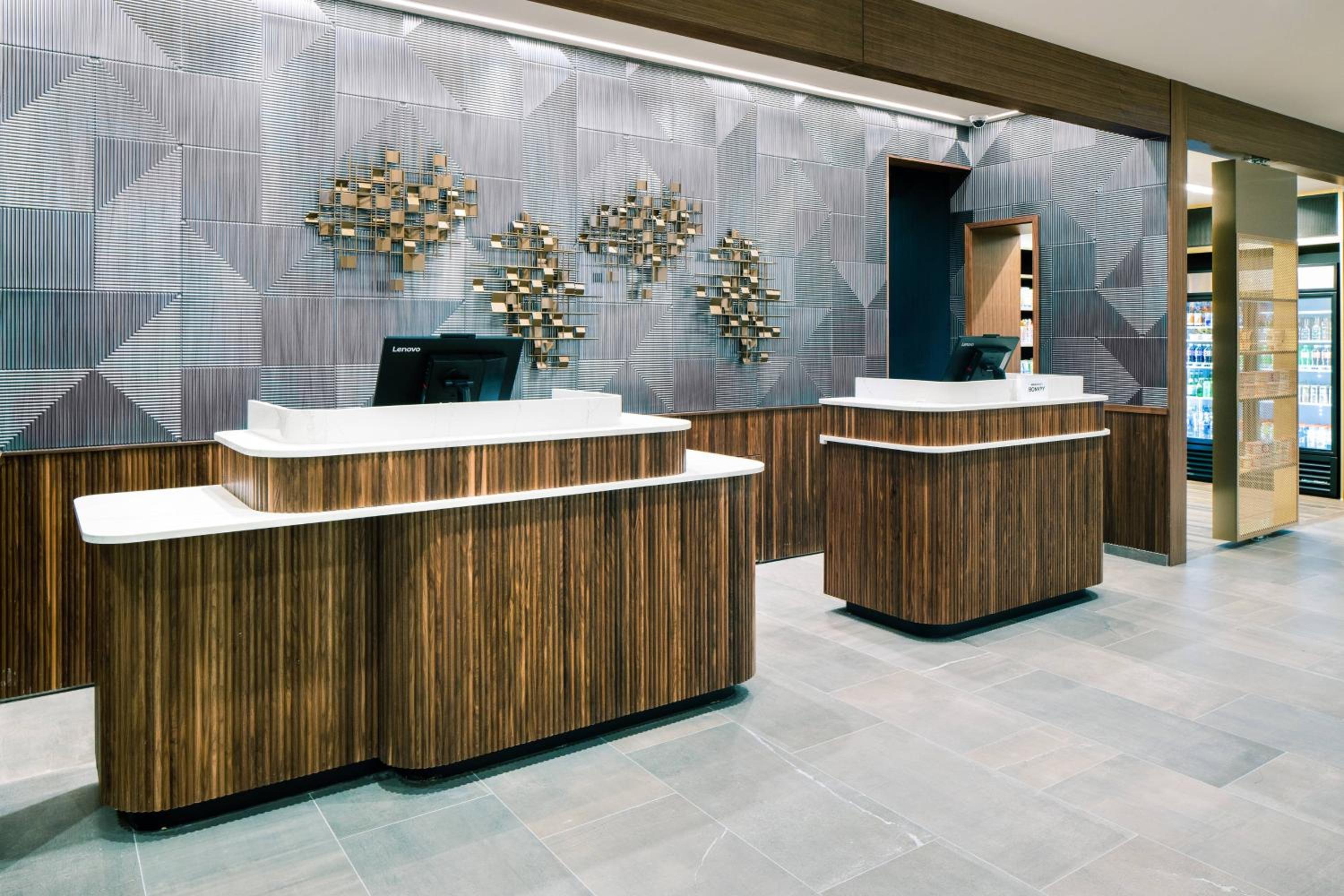 Jefferson City Vacations - Courtyard by Marriott Jefferson City - Property Image 3