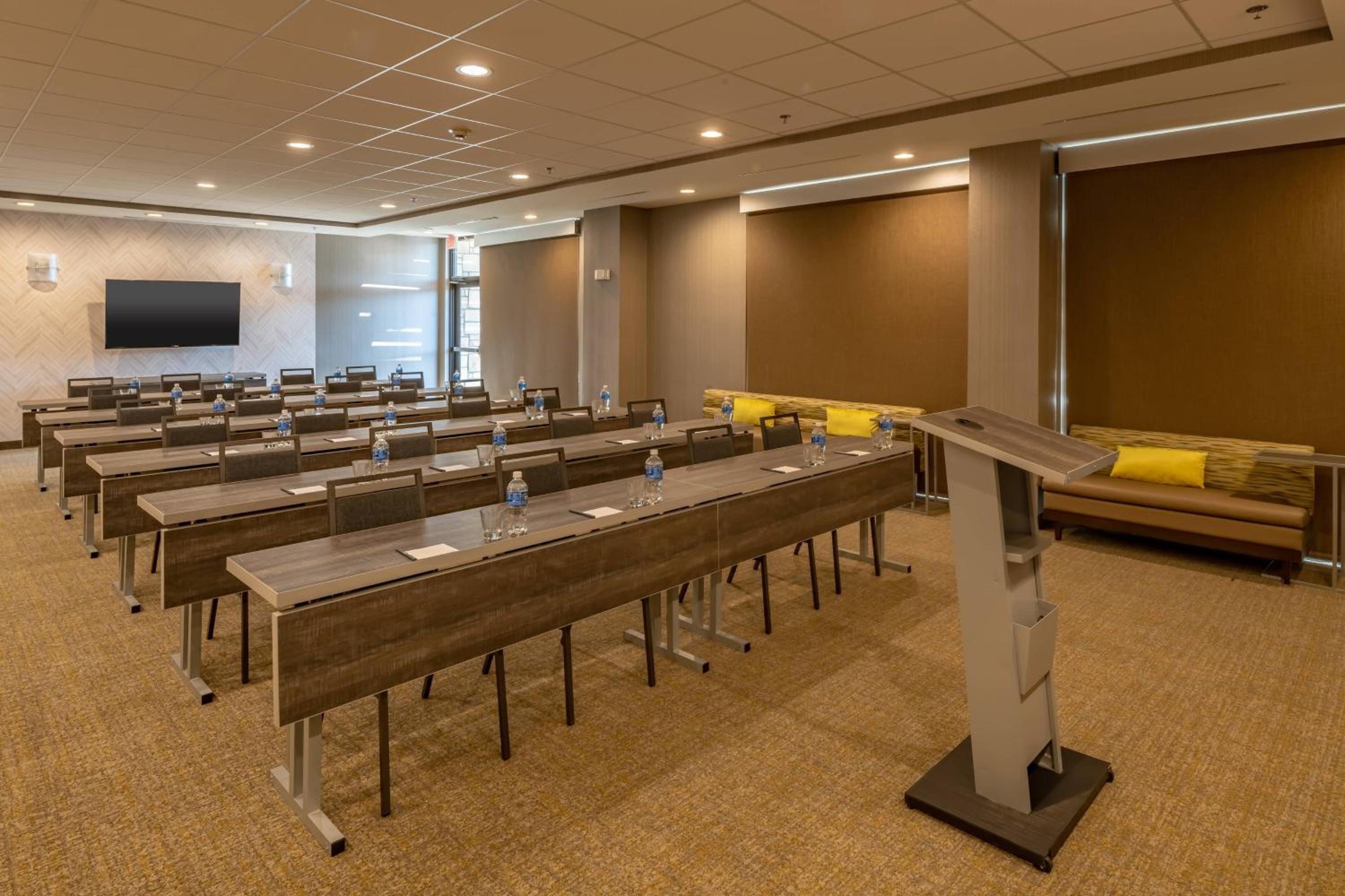 SpringHill Suites by Marriott Dallas McKinney - Property Image 2