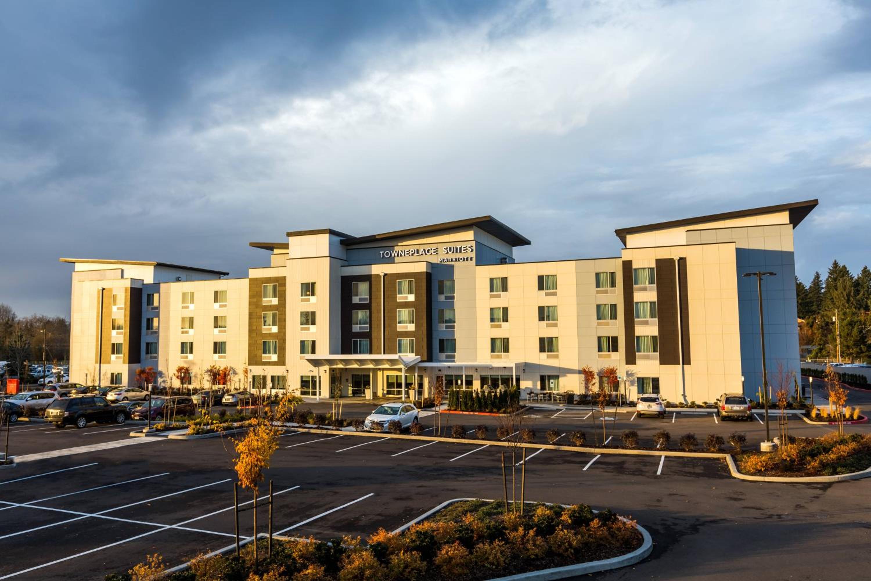 Hotel TownePlace Suites by Marriott Portland Beaverton - Image 1