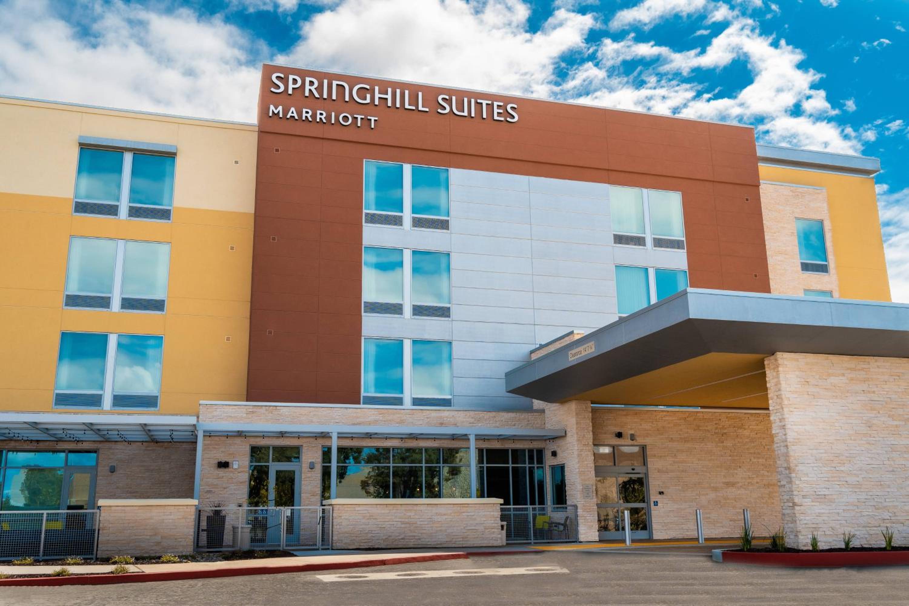 Newark Vacations - SpringHill Suites by Marriott Newark Fremont - Property Image 25