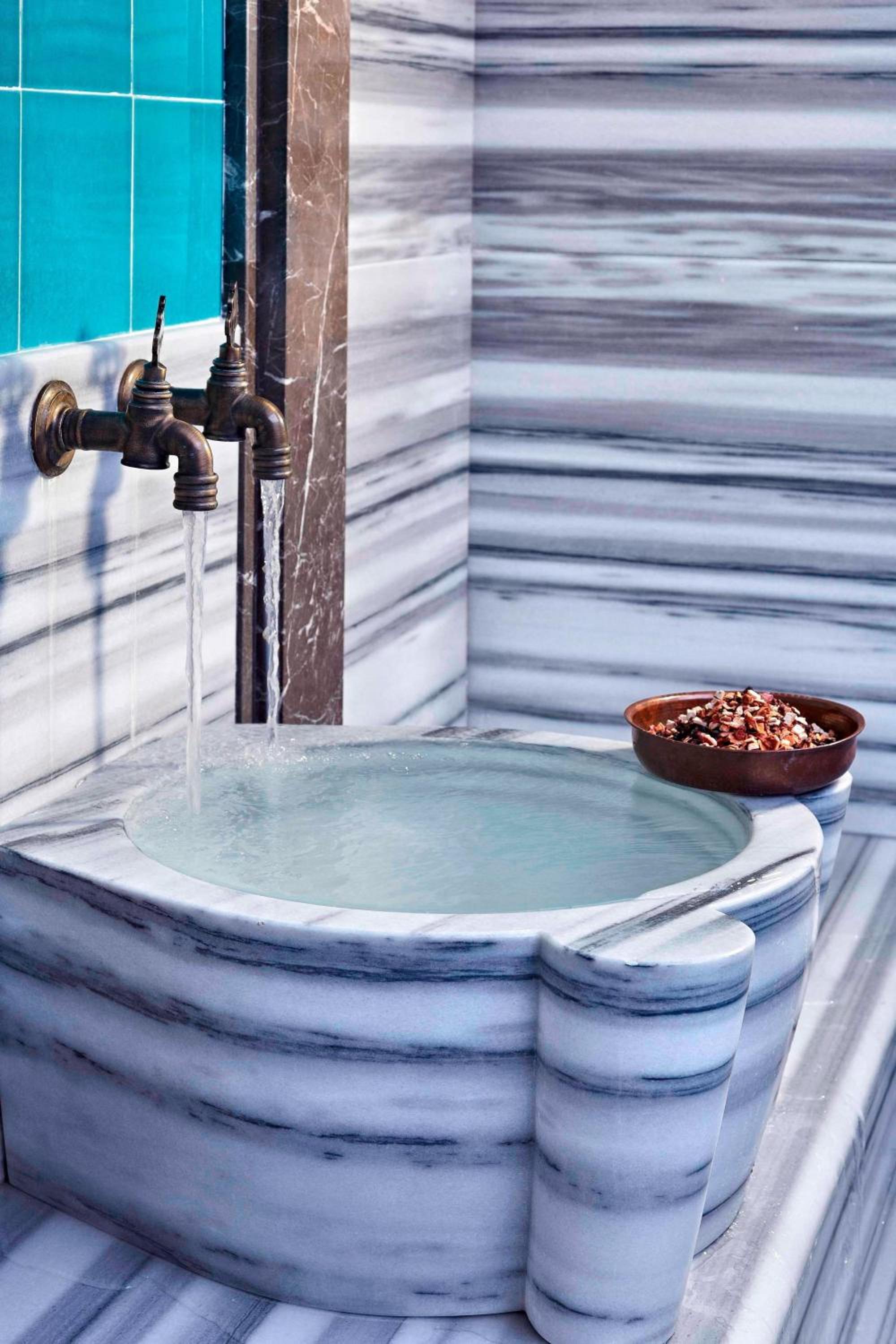 Renaissance İstanbul Polat Bosphorus Otel - Image 89