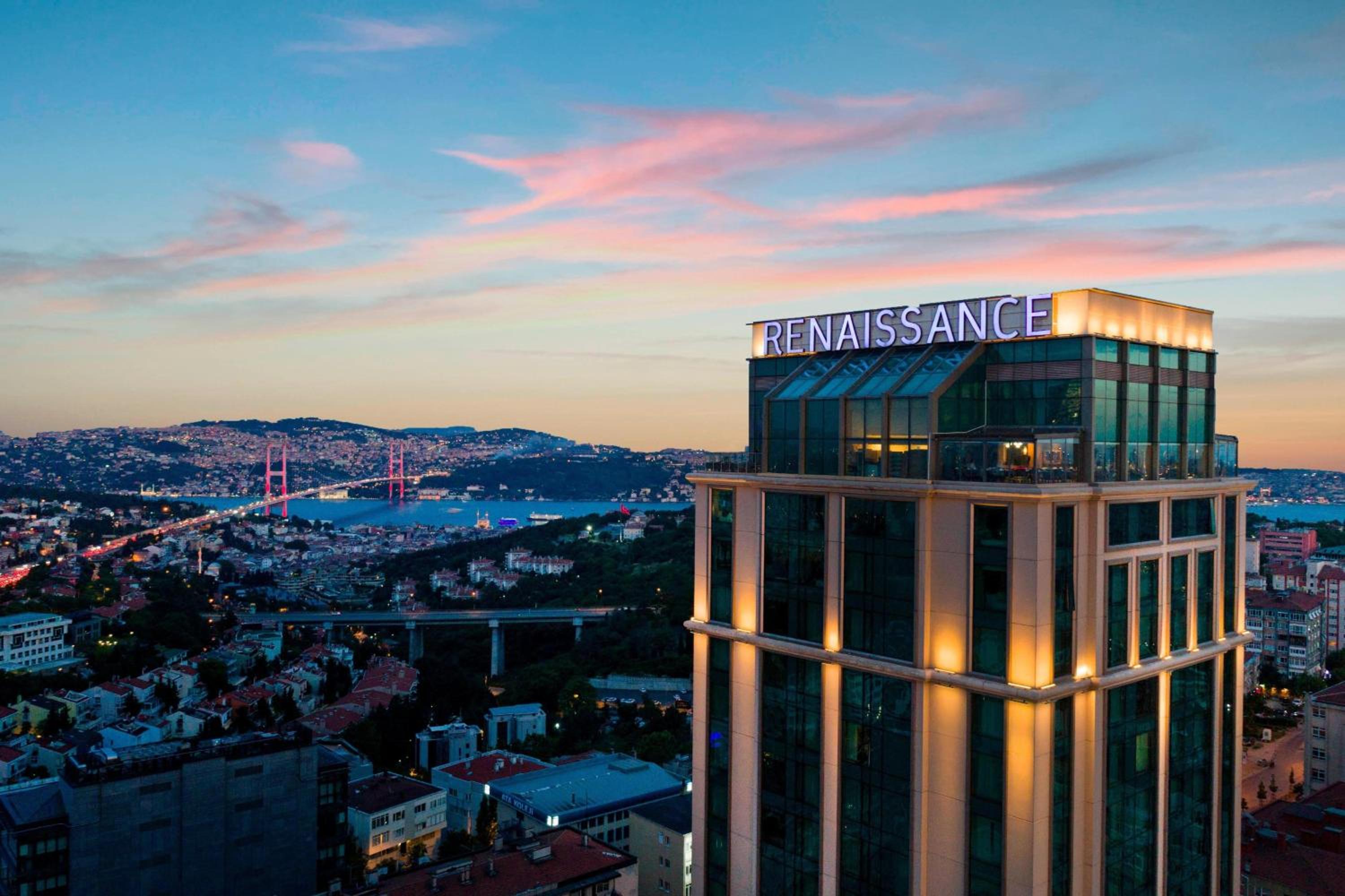 Renaissance İstanbul Polat Bosphorus Otel - Image 23