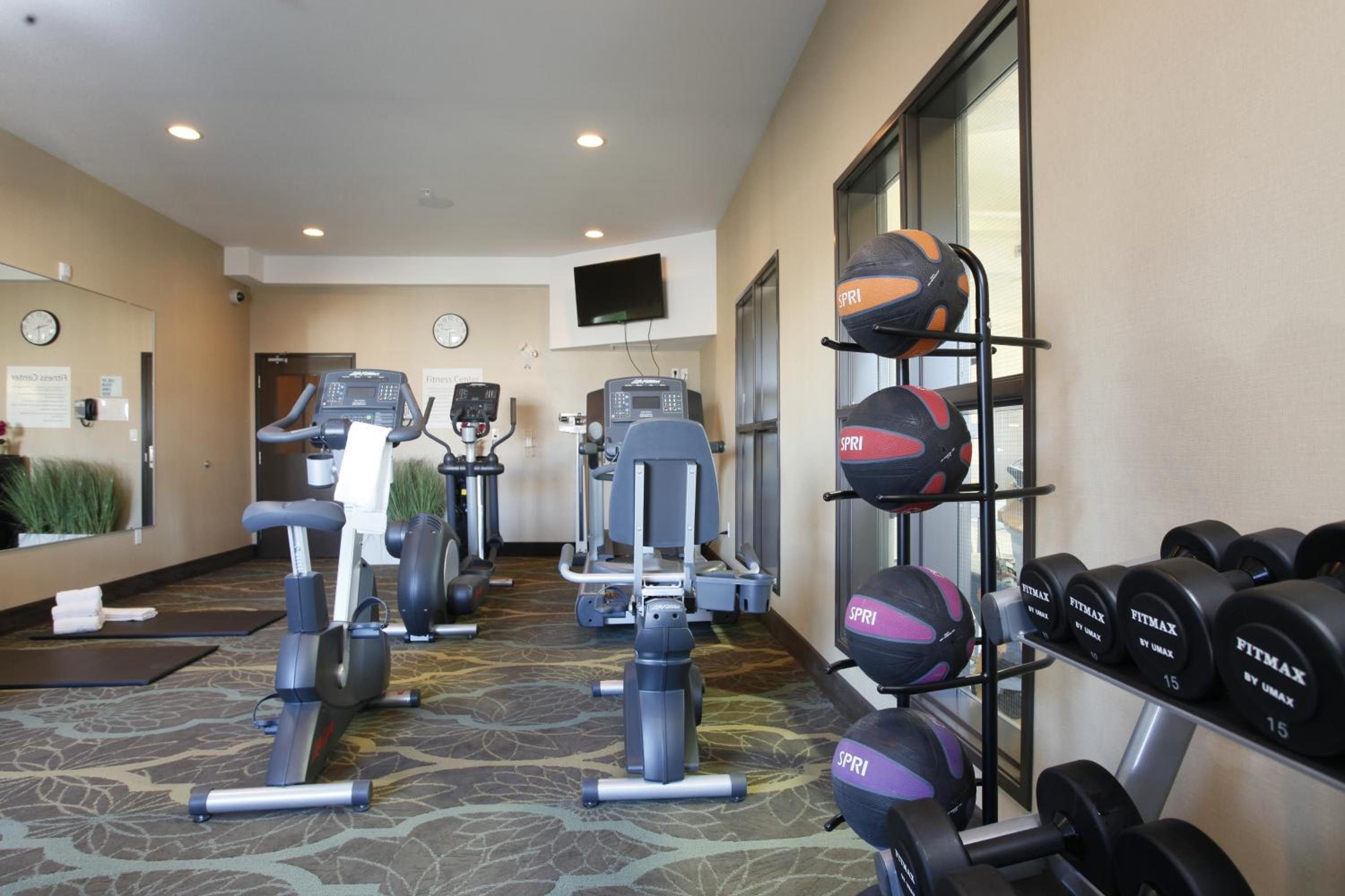 Holiday Inn Express Fort St John by IHG