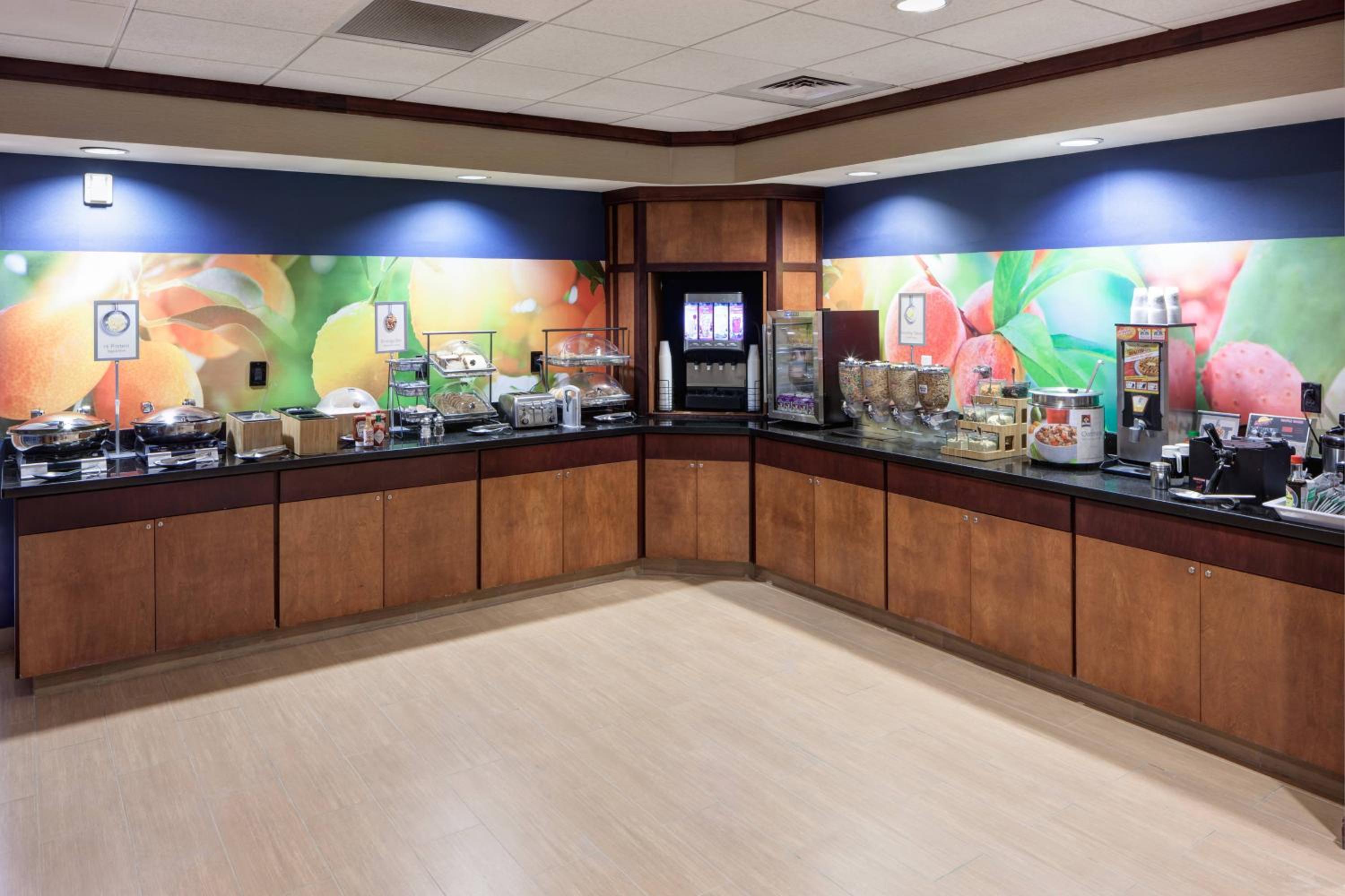 Fairfield Inn and Suites Phoenix Chandler Fashion Center - Property Image 8