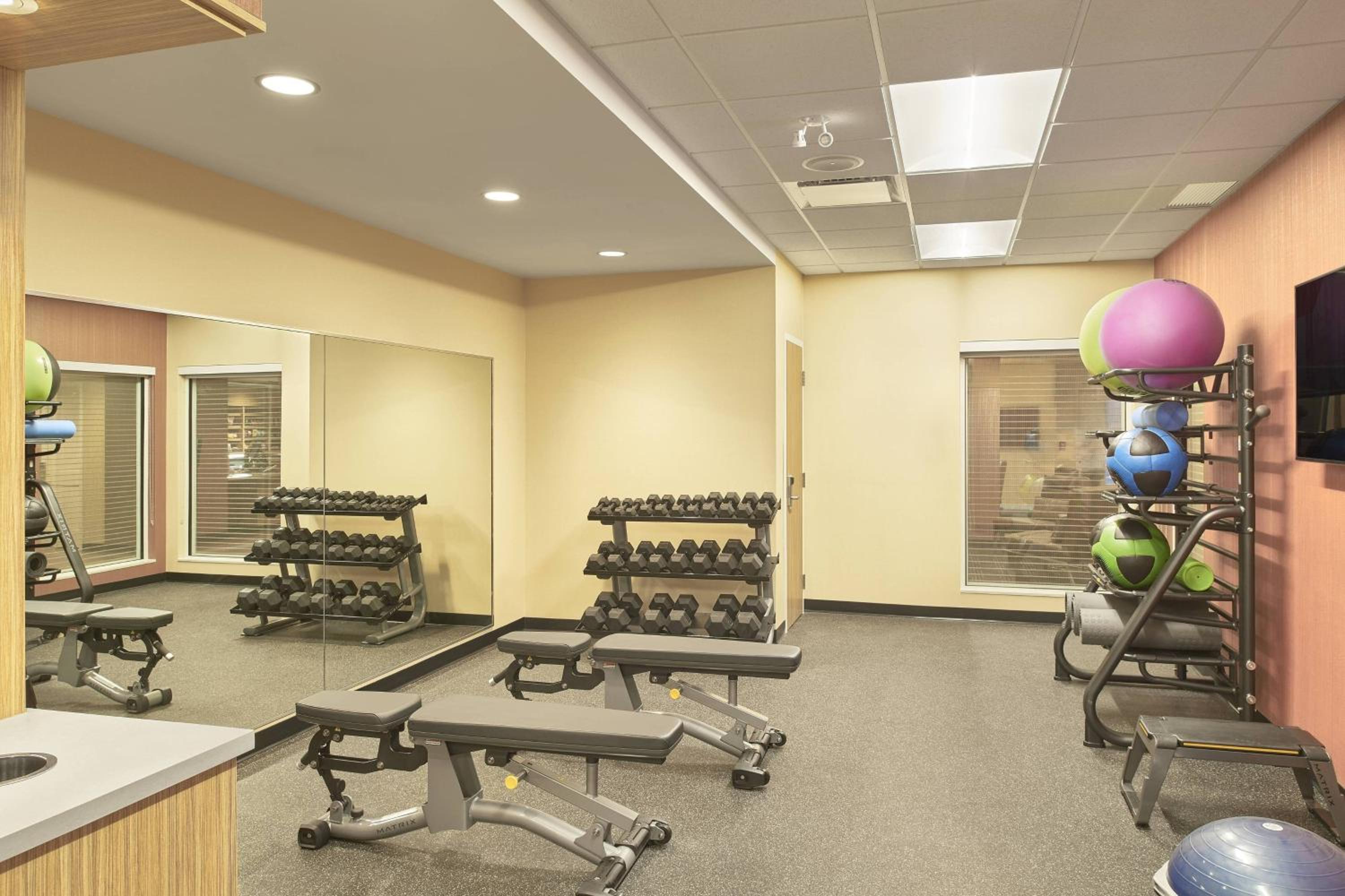Medicine Hat Vacations - TownePlace Suites by Marriott Medicine Hat - Property Image 4