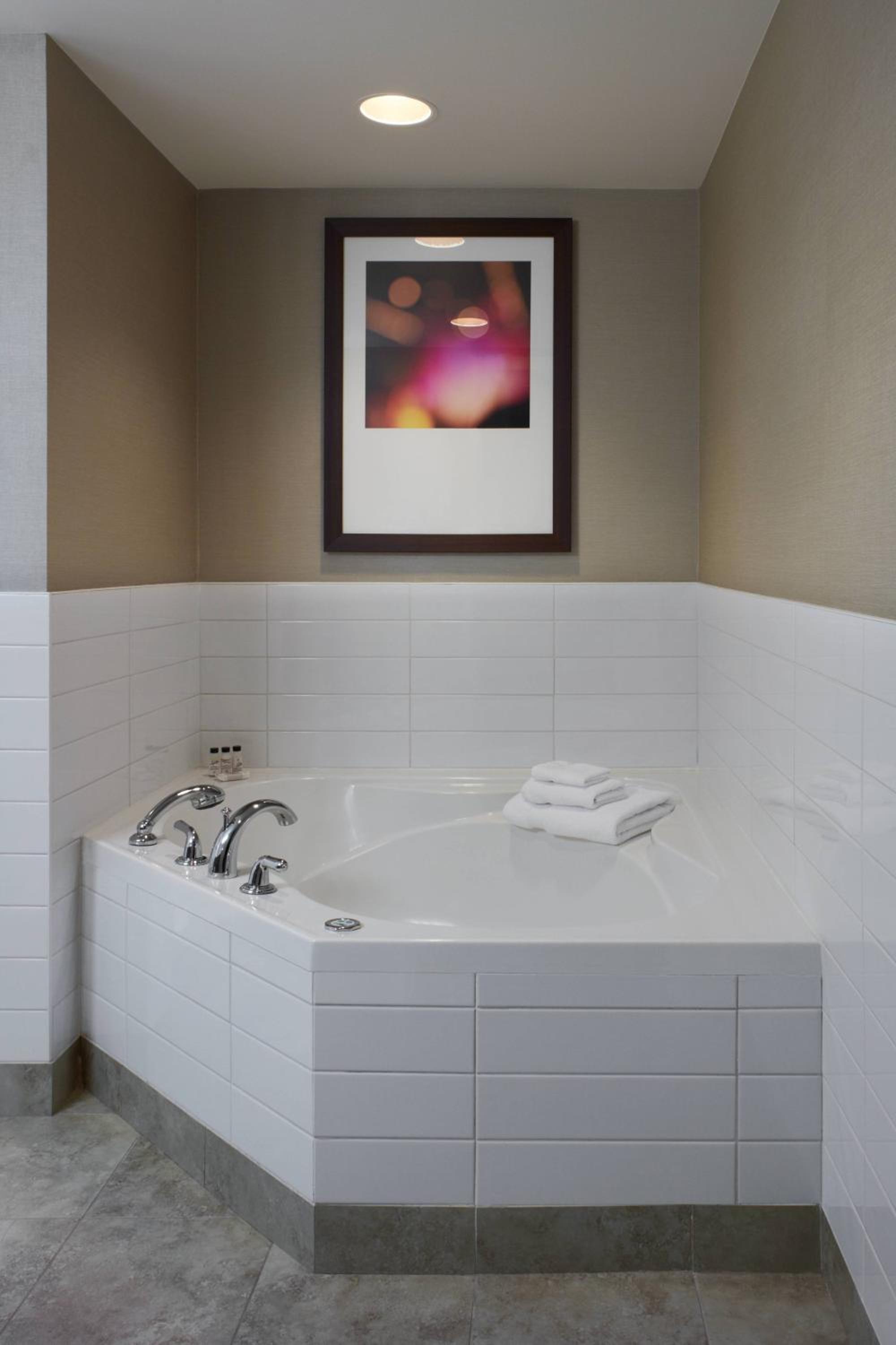 Moncton Vacations - Delta Hotels by Marriott Beausejour - Property Image 8