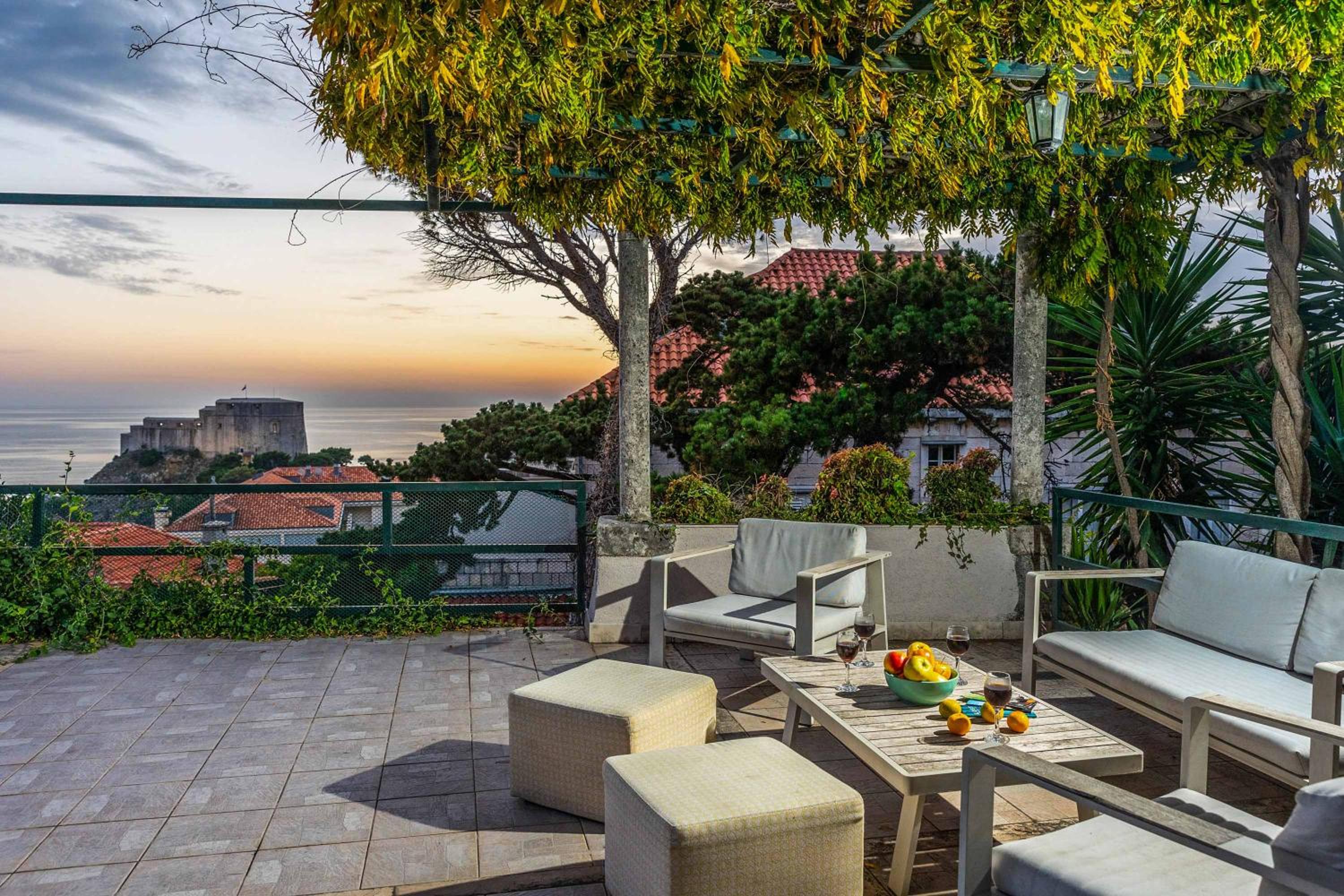 Villa Salt Water