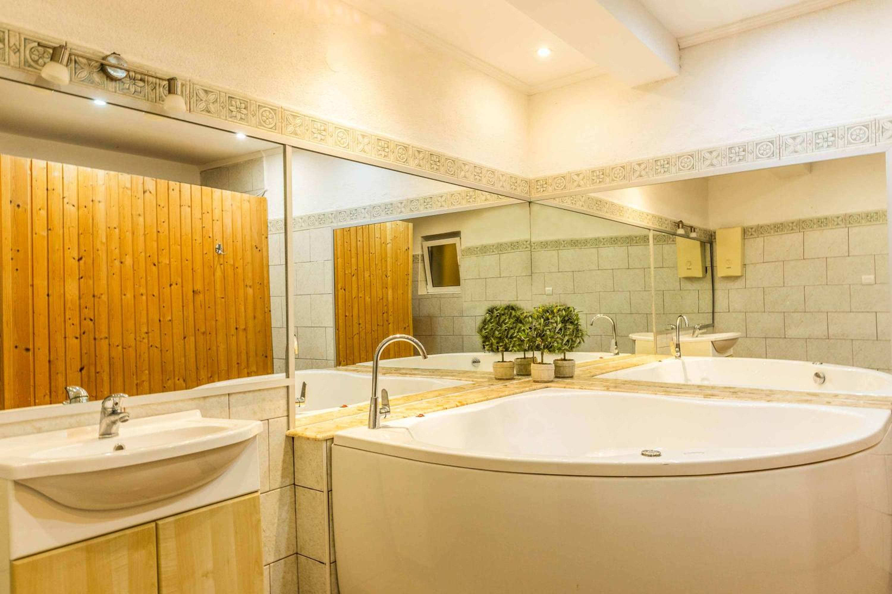 Villa Salt Water