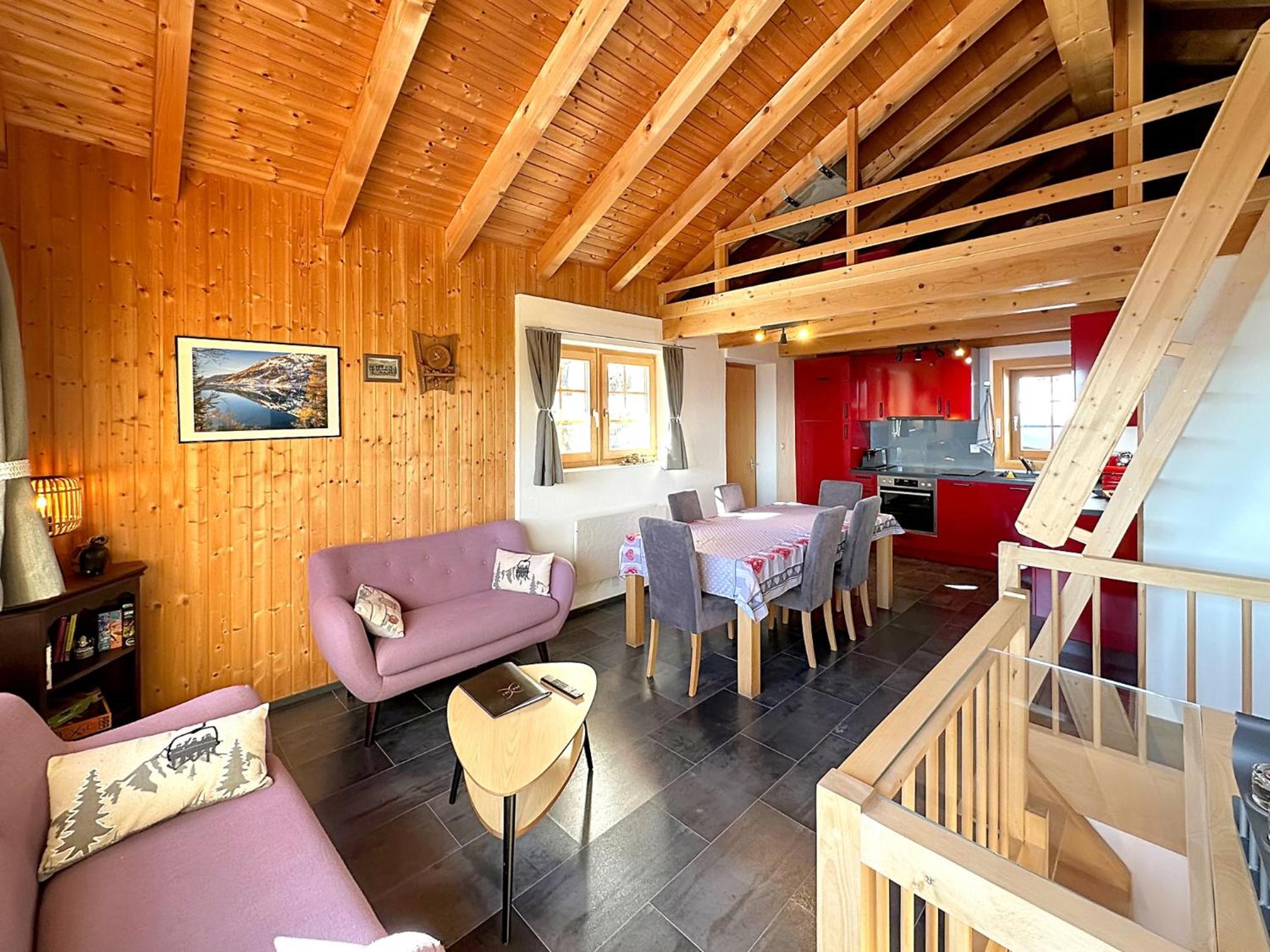Tiny House facing the Alps - Ski in, Ski out view 3