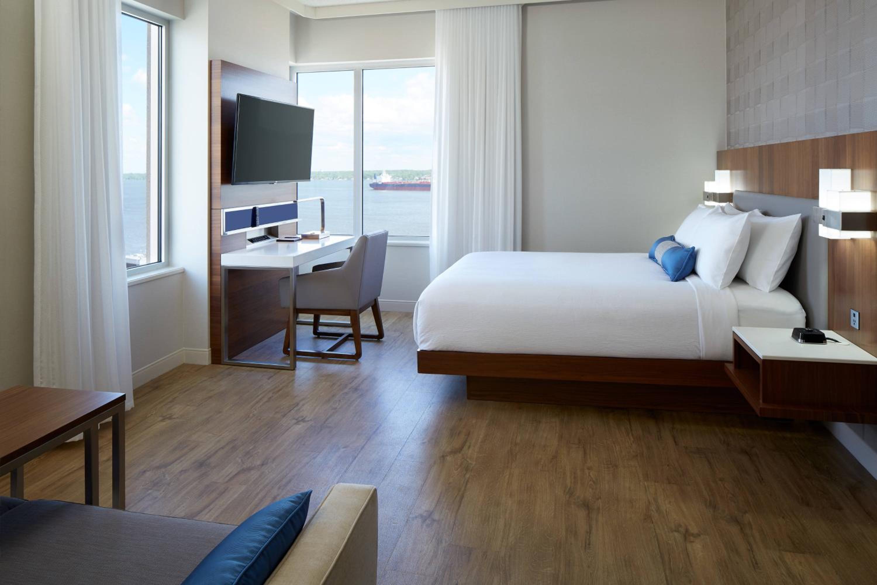 Trois-rivieres Vacations - Delta Hotels by Marriott Trois Rivieres Conference Centre - Property Image 1