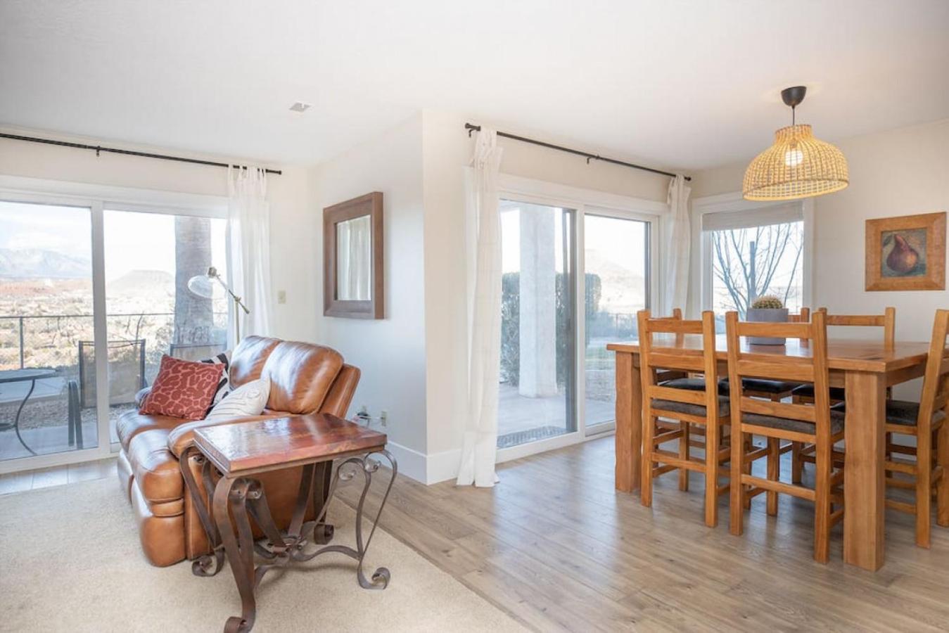 Las Palmas Retreat In Sunny St George with Pool view 5