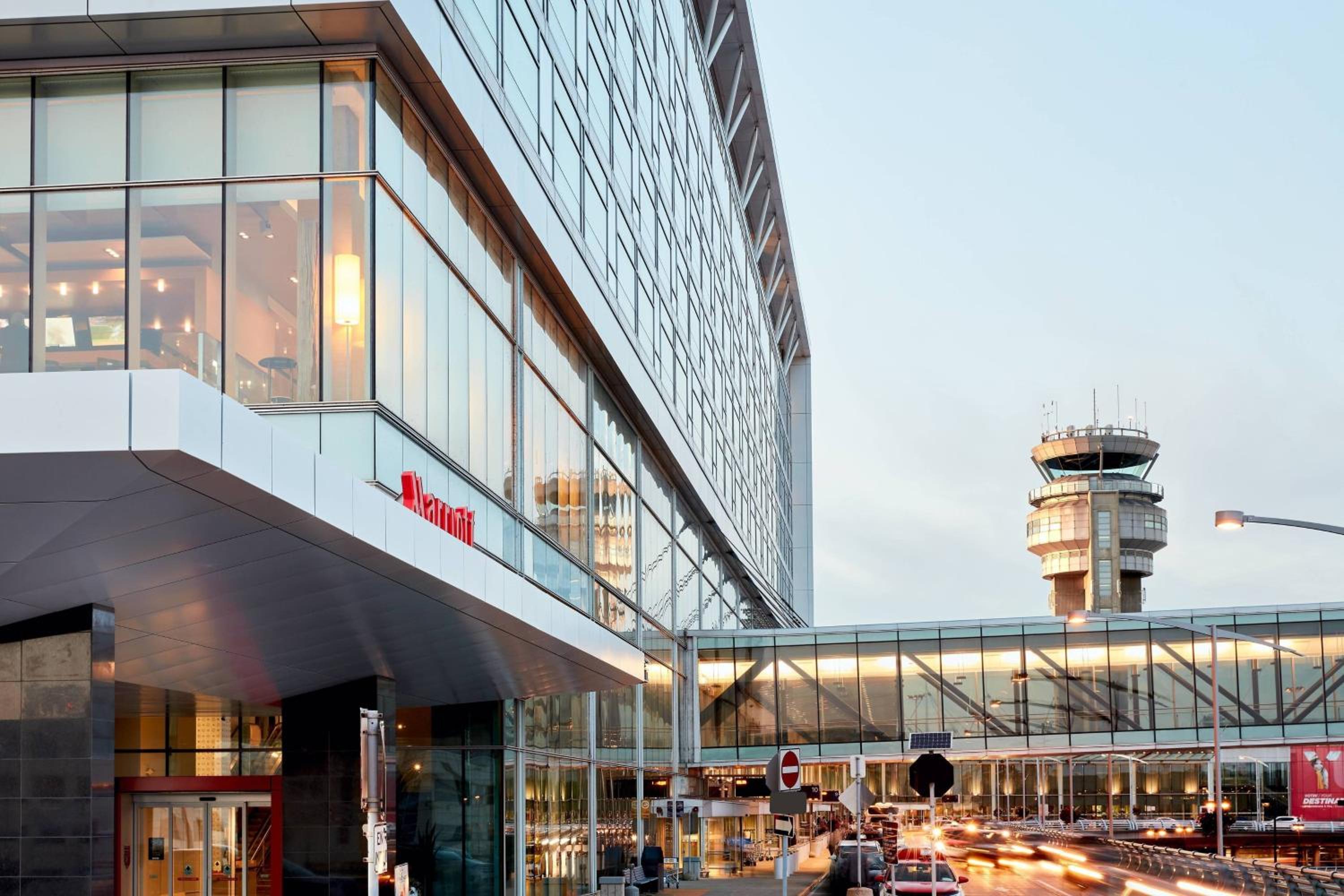 Montreal Vacations - Marriott Montreal Airport In-Terminal Hotel - Property Image 1