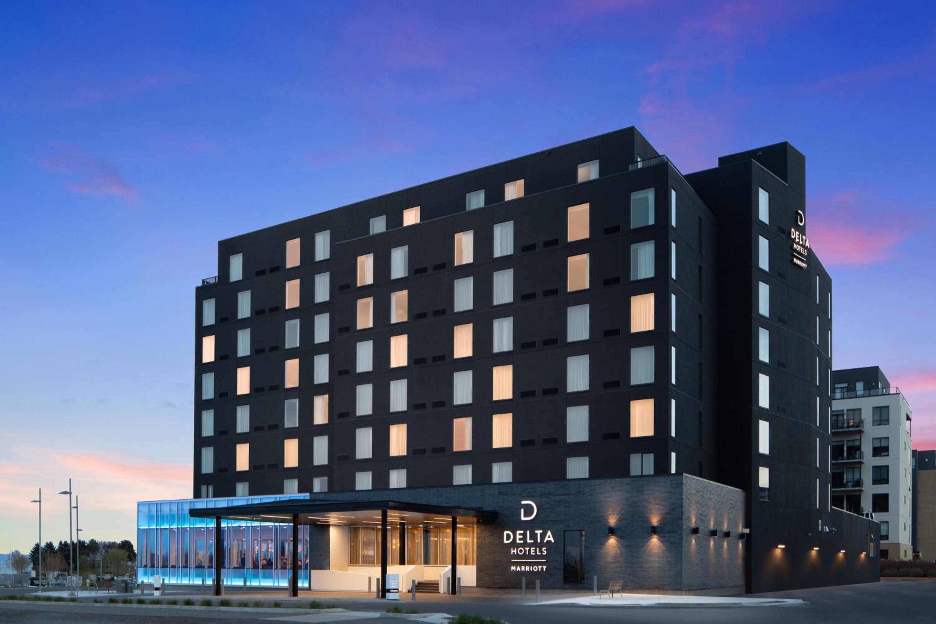 Thunder Bay Vacations - Delta Hotels by Marriott Thunder Bay - Property Image 1