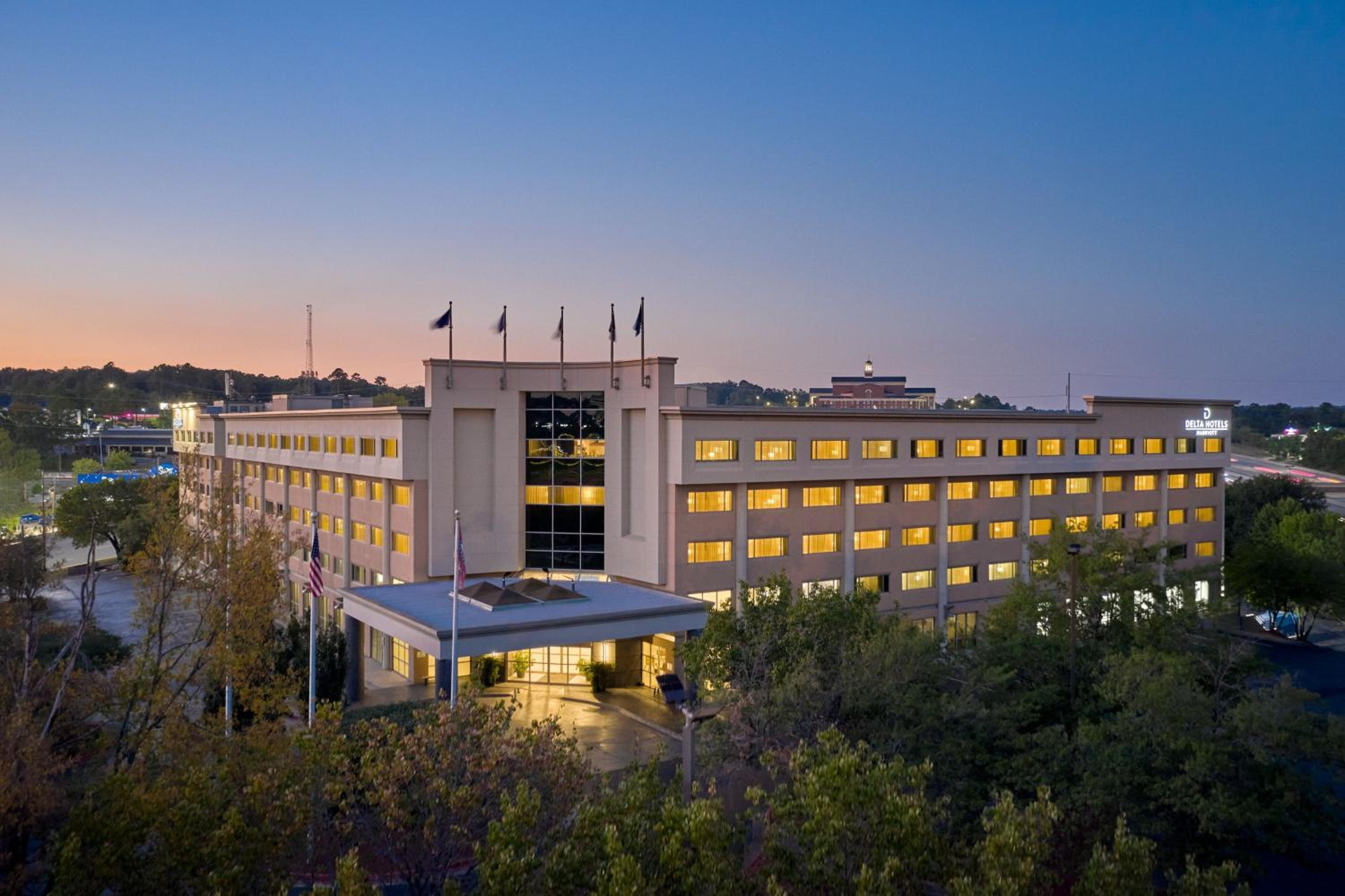 Hotel Delta Hotels by Marriott Little Rock West - Image 1