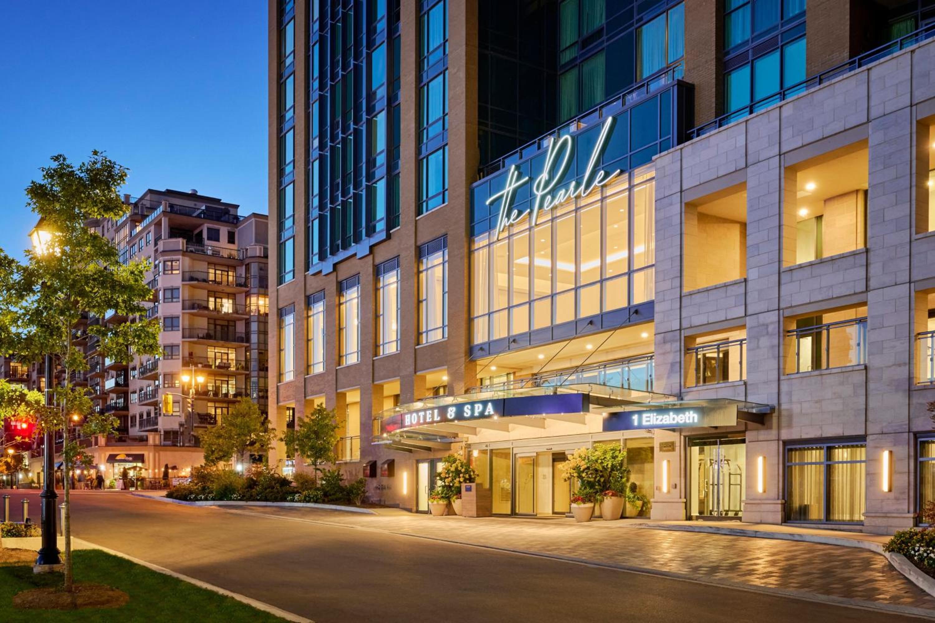Toronto Vacations - The Pearle Hotel  Spa, Autograph Collection - Property Image 3