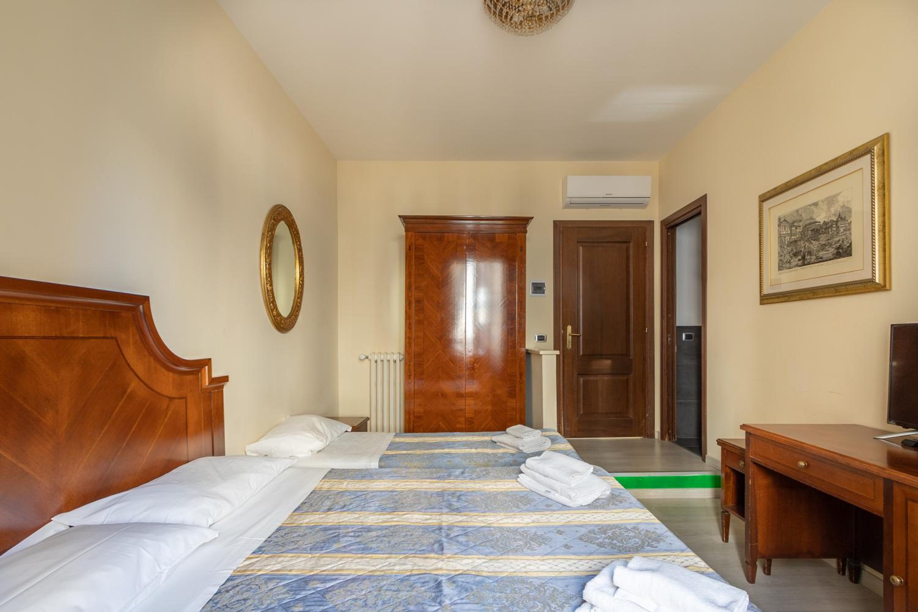 Vatican Catone Apartments
