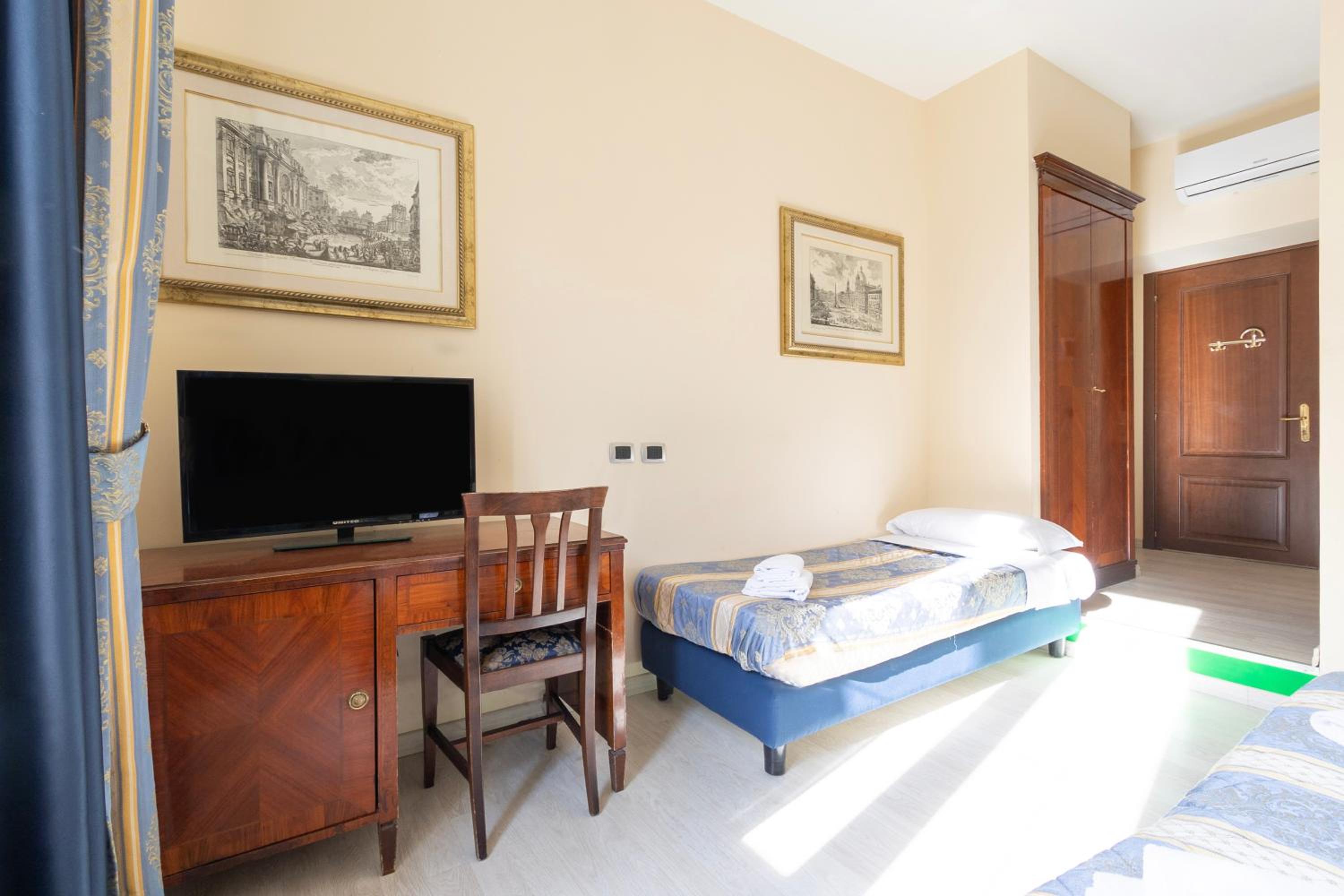 Vatican Catone Apartments