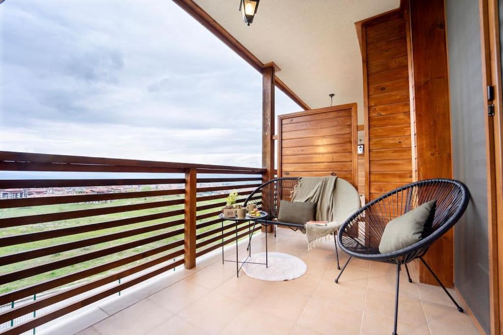 Peaceful Condo w/ Amazing View