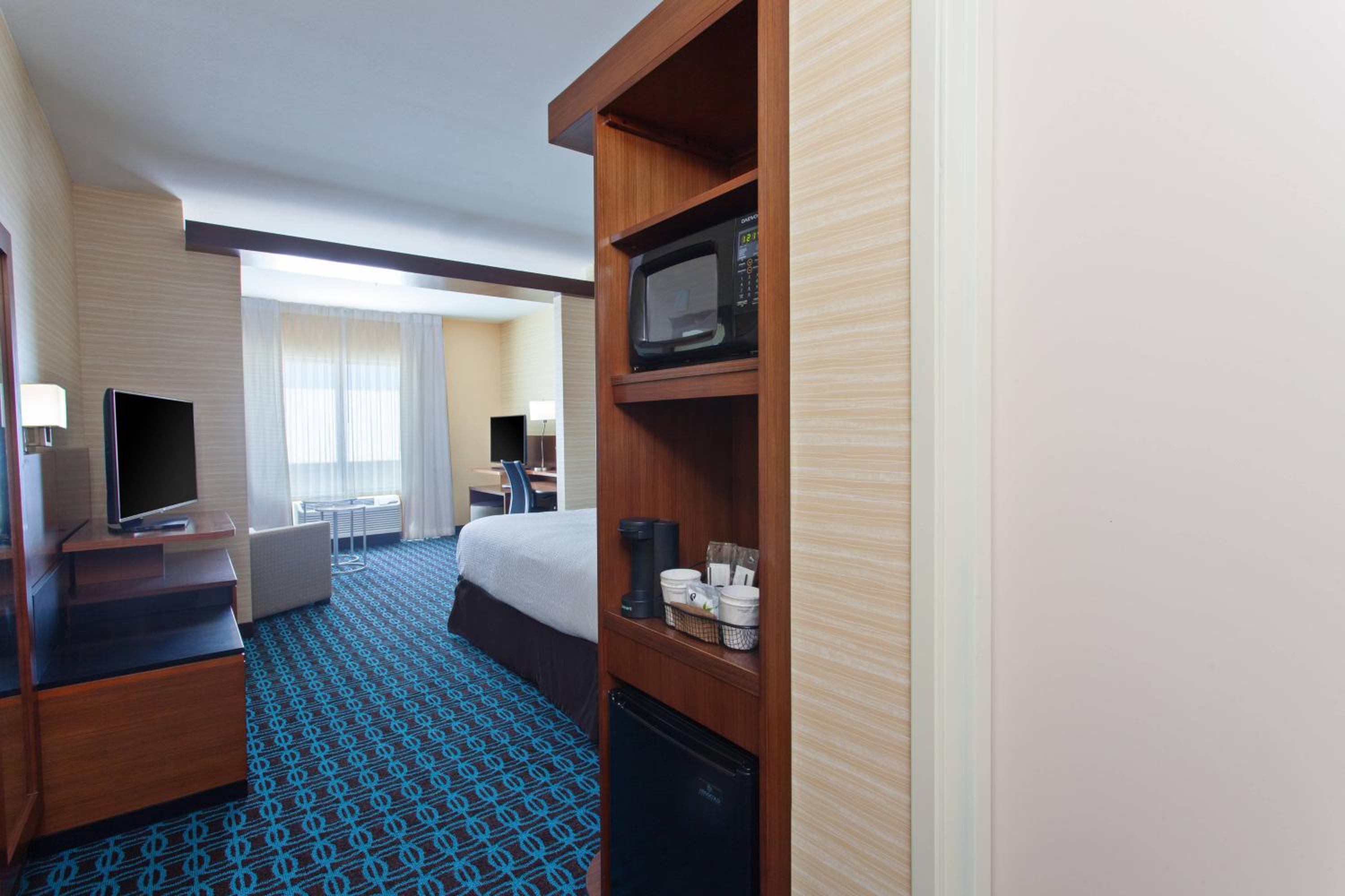 Tucumcari Vacations - Fairfield Inn  Suites by Marriott Tucumcari - Property Image 10