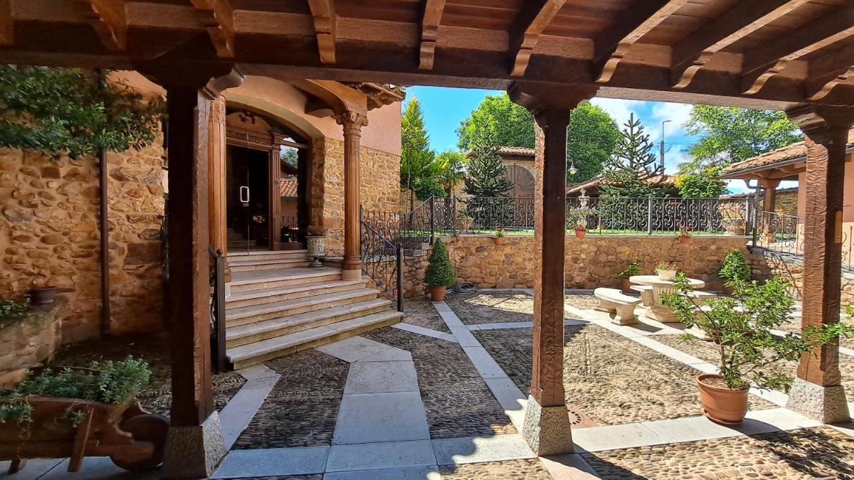 outdoor BBQ area
