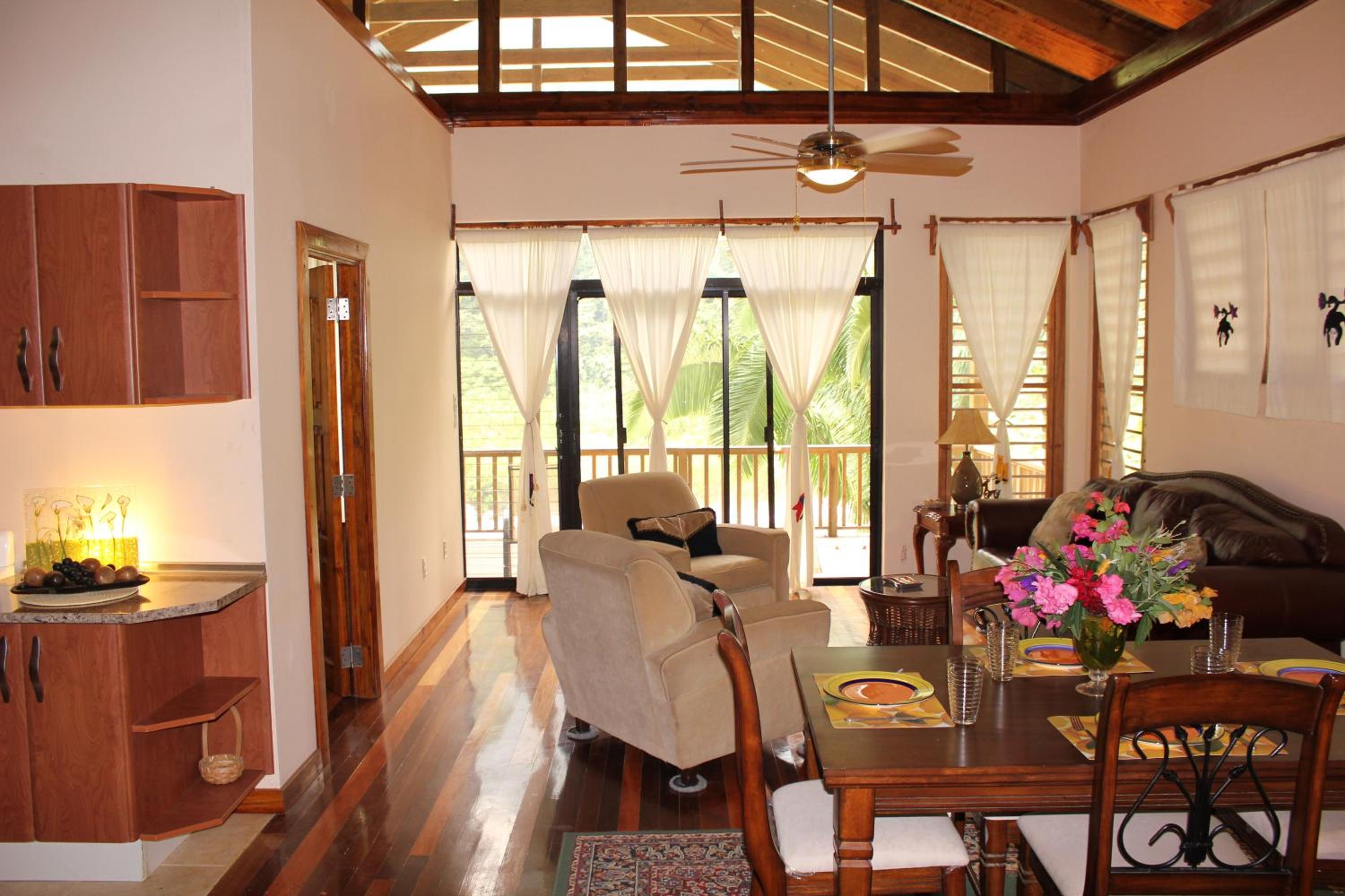 Villas Pico Bonito