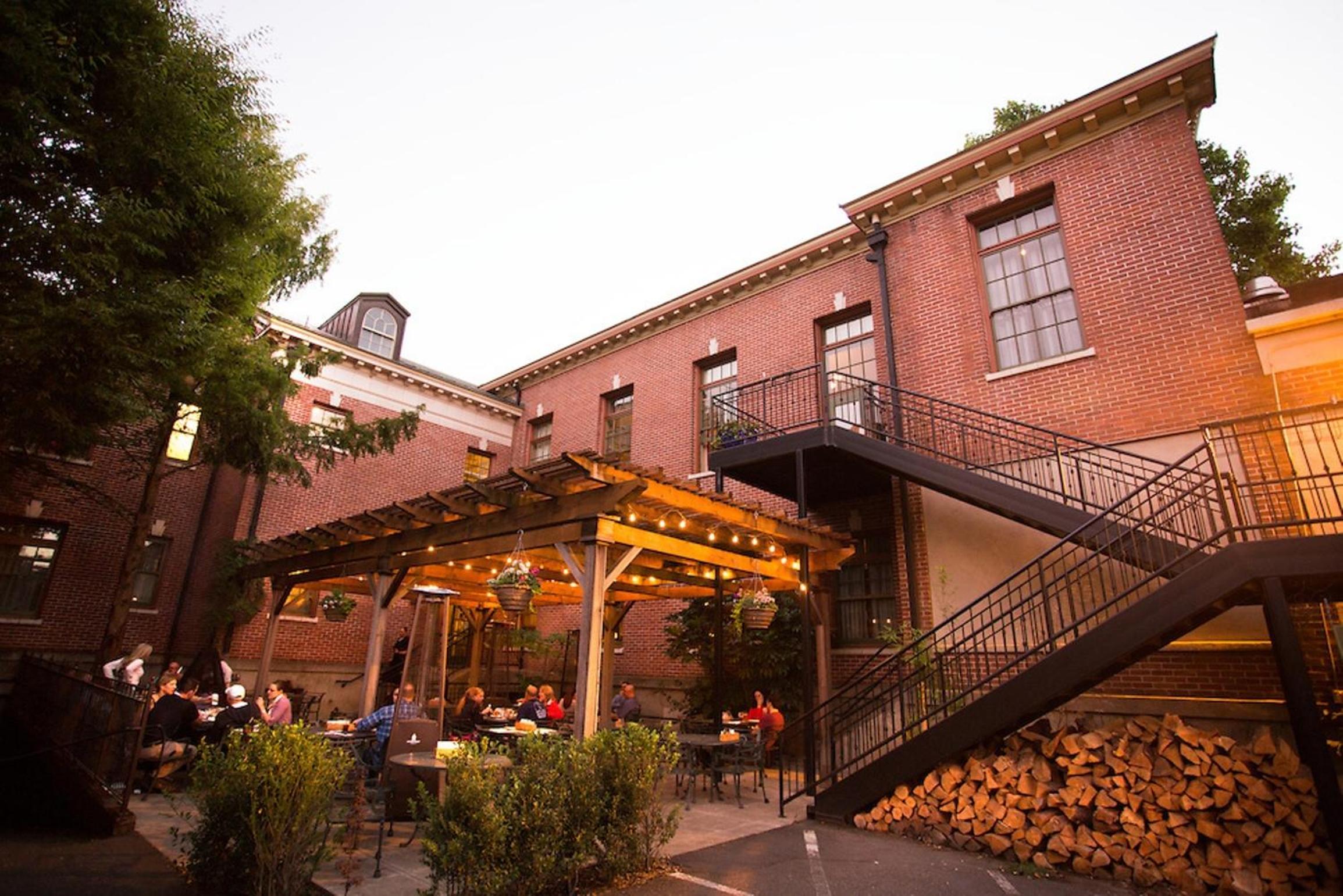 McMenamins Grand Lodge