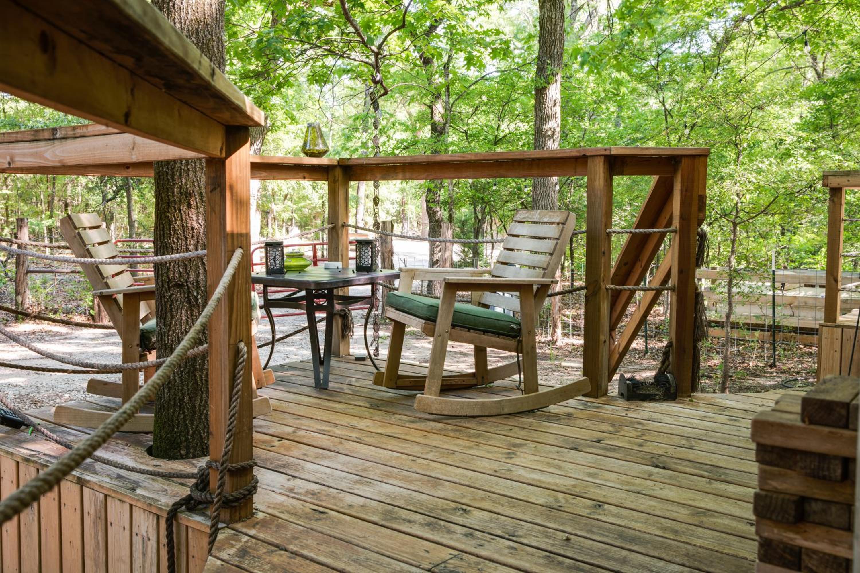 Luxurious African tent wwaterfall on the Brazos River! 350 acres! Tubing! Petting Zoo! view 4