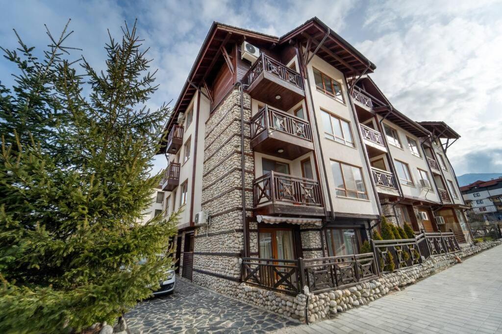 Snow Legend Apartment with terrace