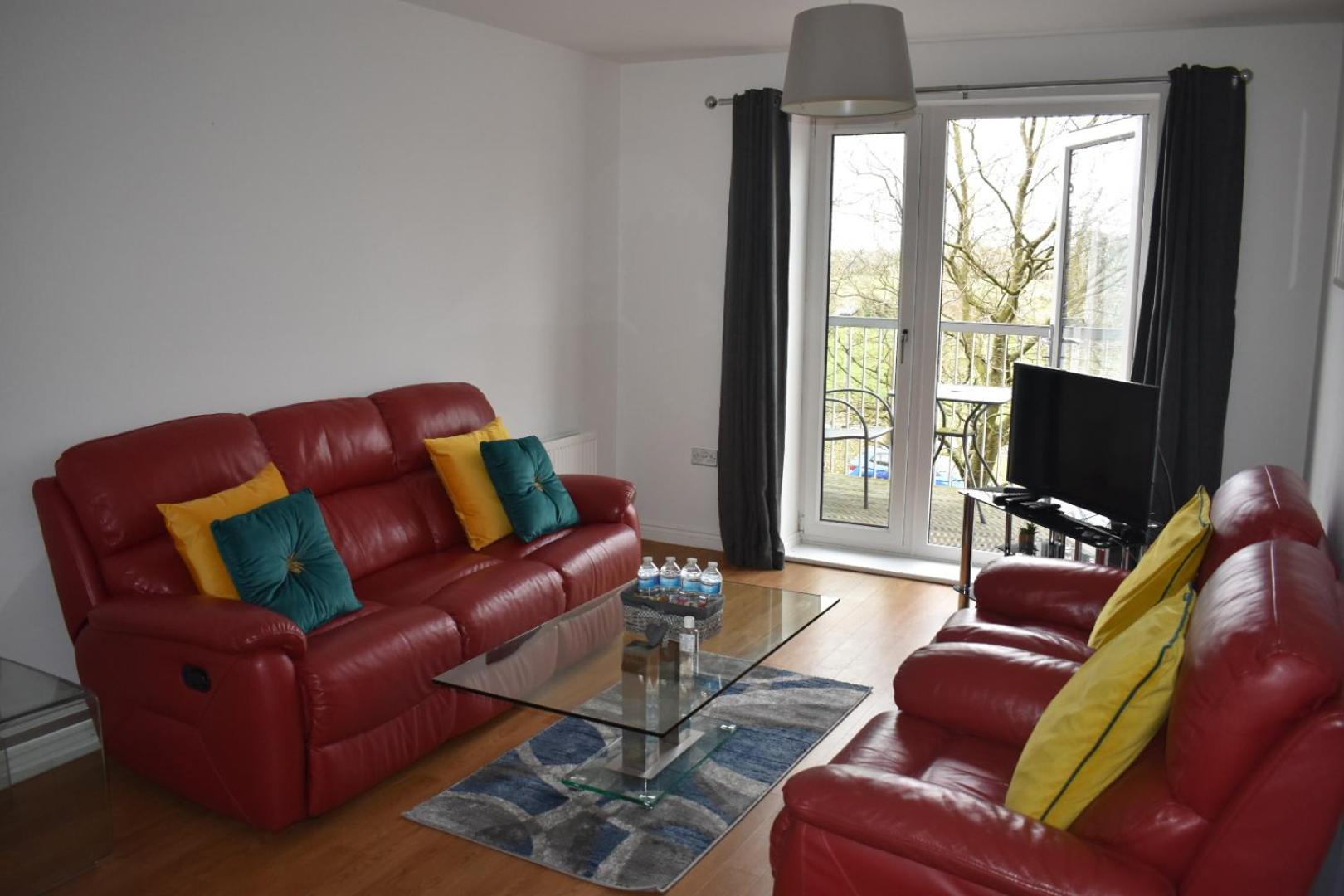 Classy Campbell Park Apartment, Balcony & Free Parking view 4