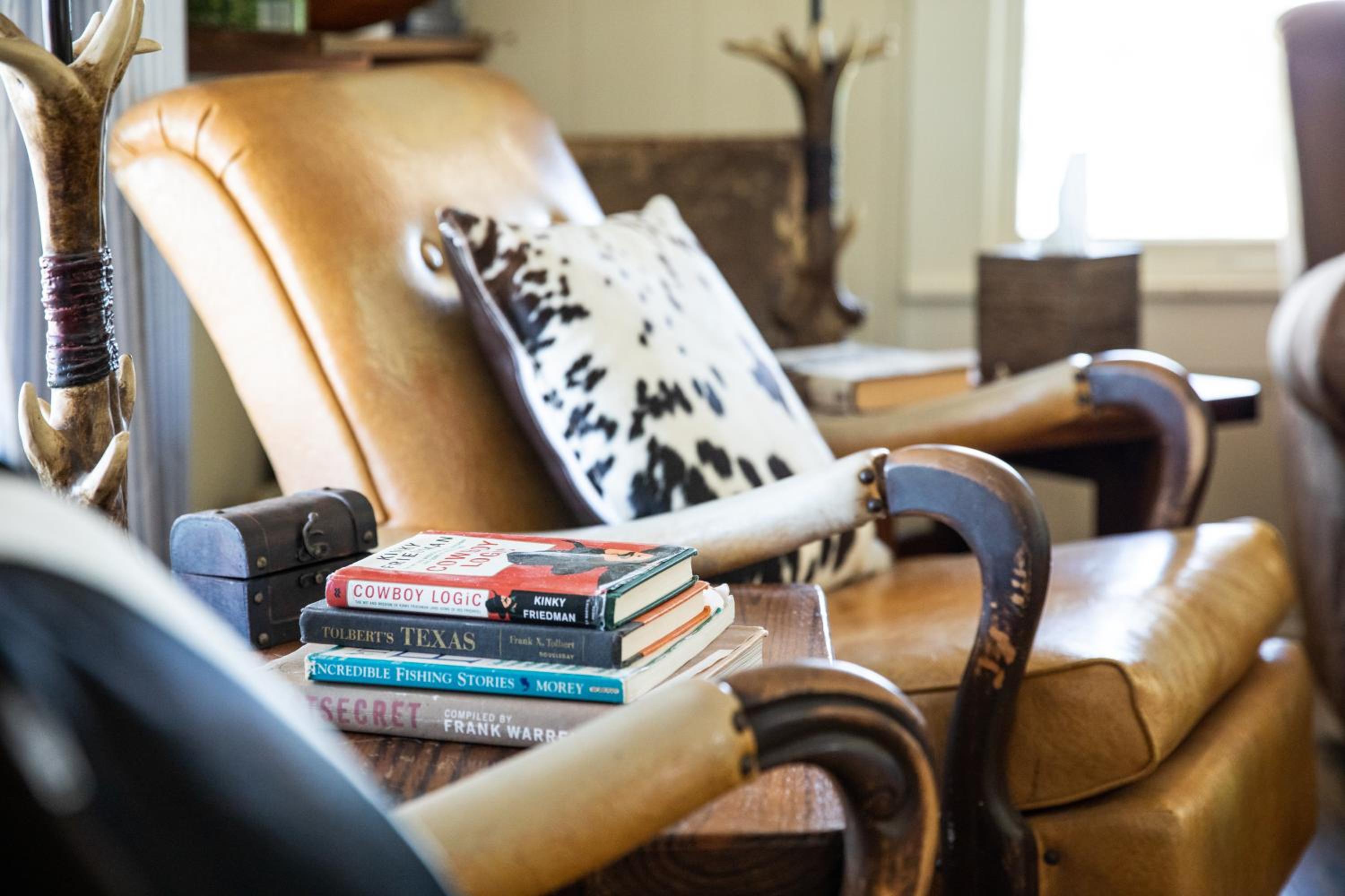 Stay on a 350-acre Cattle Ranch! Brazos River! Tubing! Petting zoo!