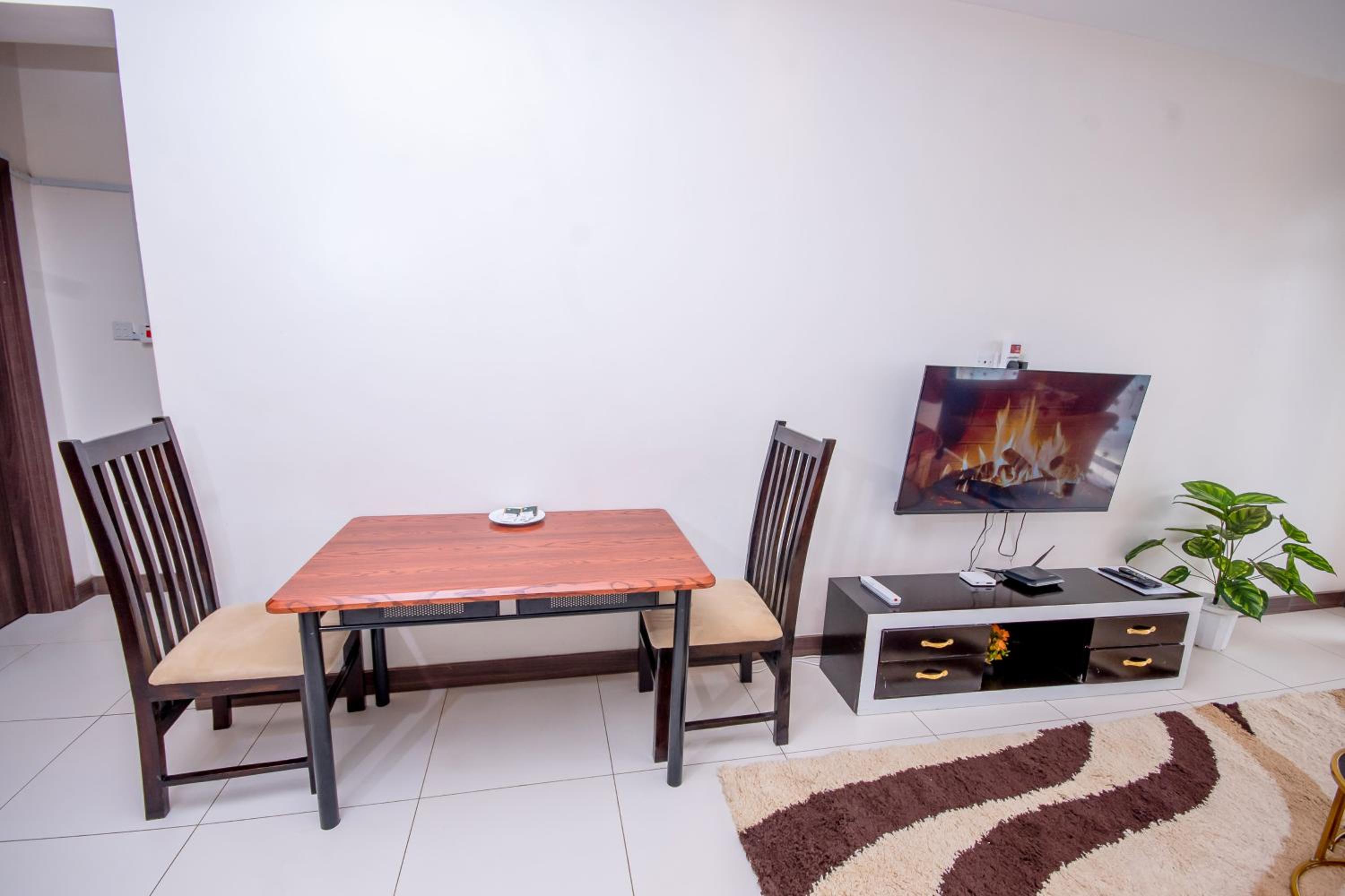 Lathembo Serviced Apartments