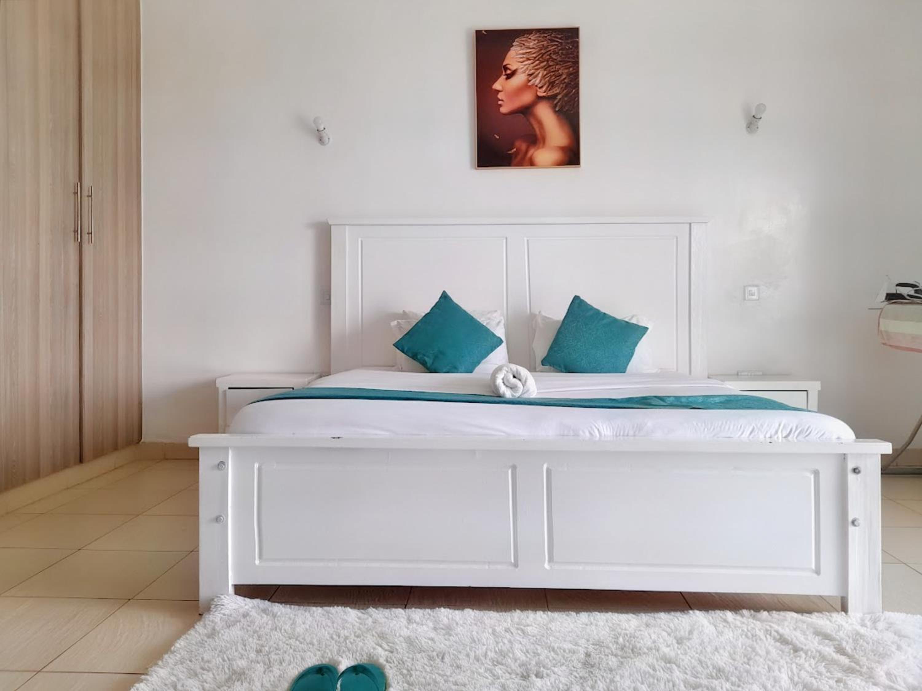 Lathembo Serviced Apartments