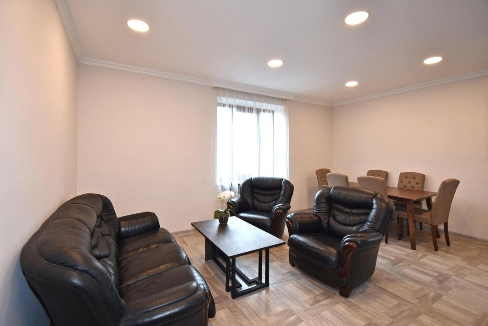 Separate beds in a specious apartment, Komitas 27