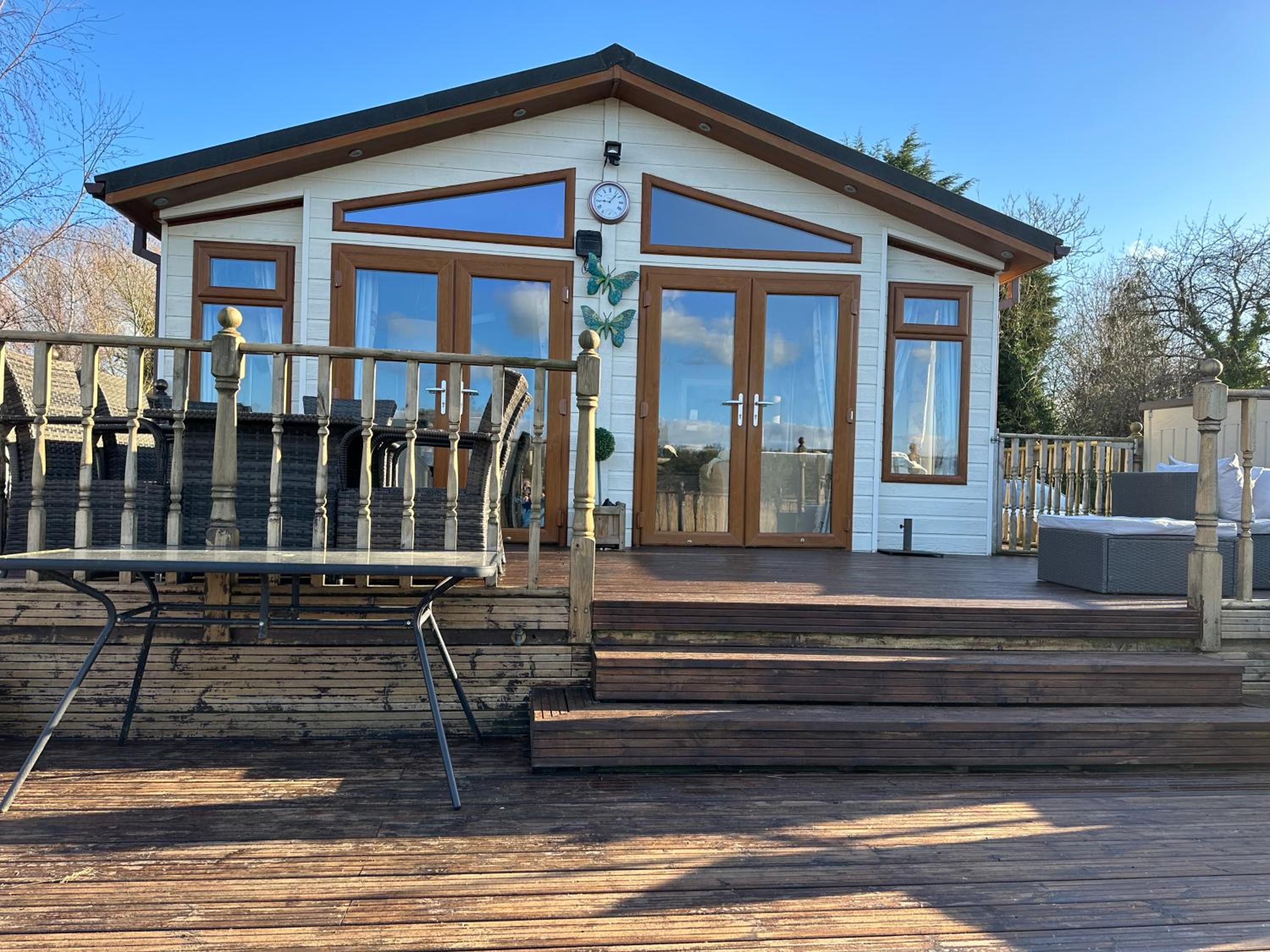 Lakeview Lodge