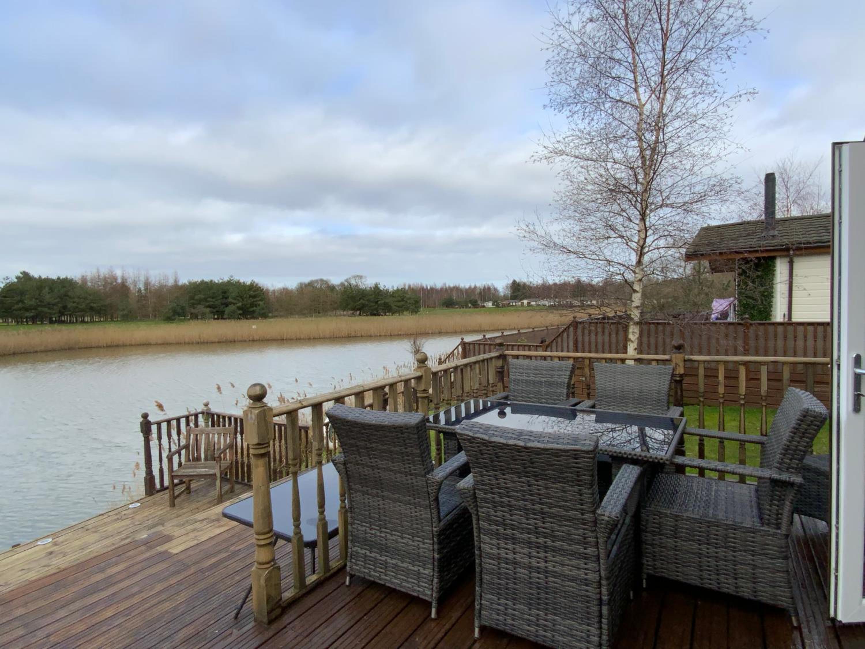 Lakeview Lodge