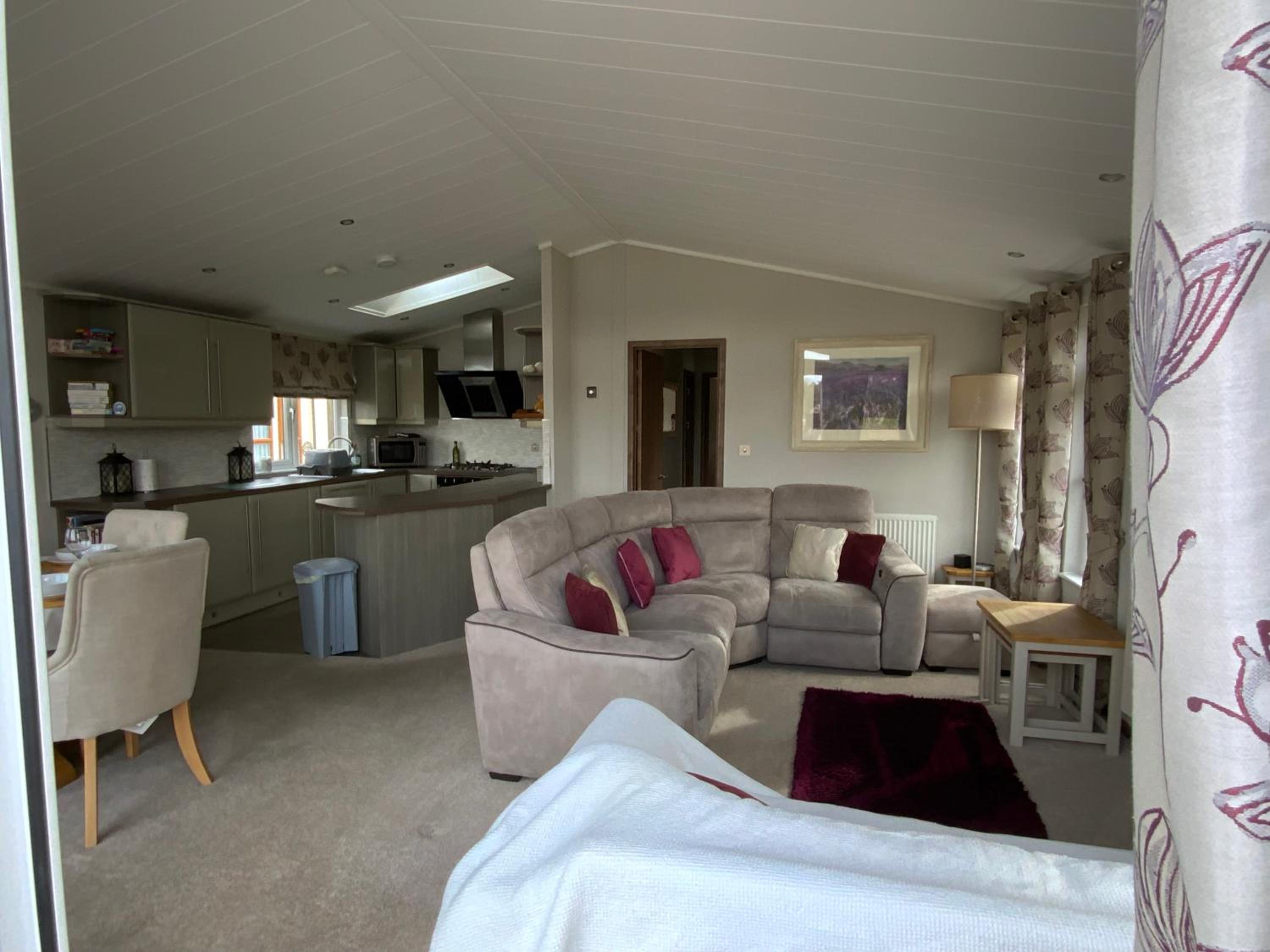 Lakeview Lodge