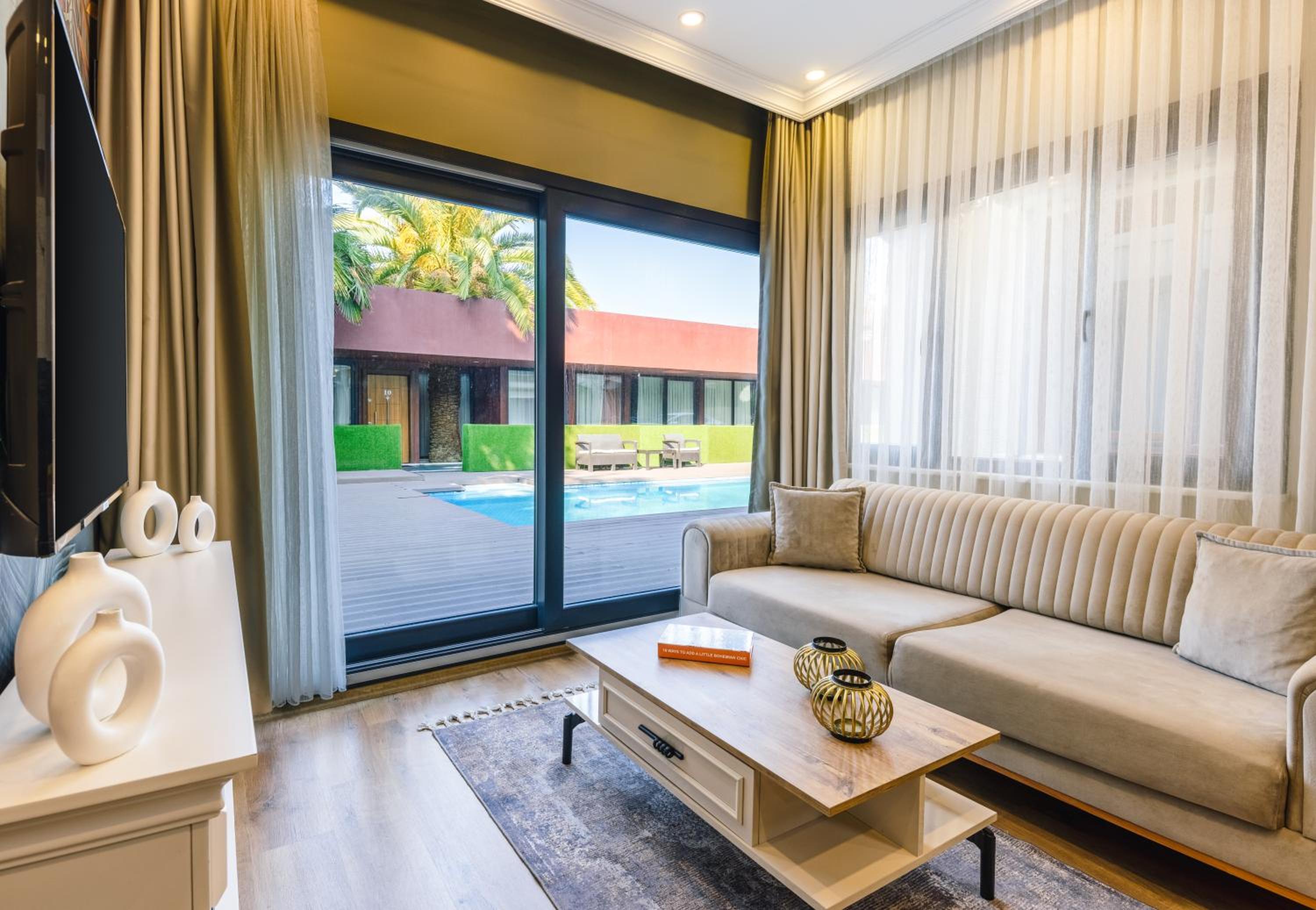 BayMari Suites Plus Florya - Image 48