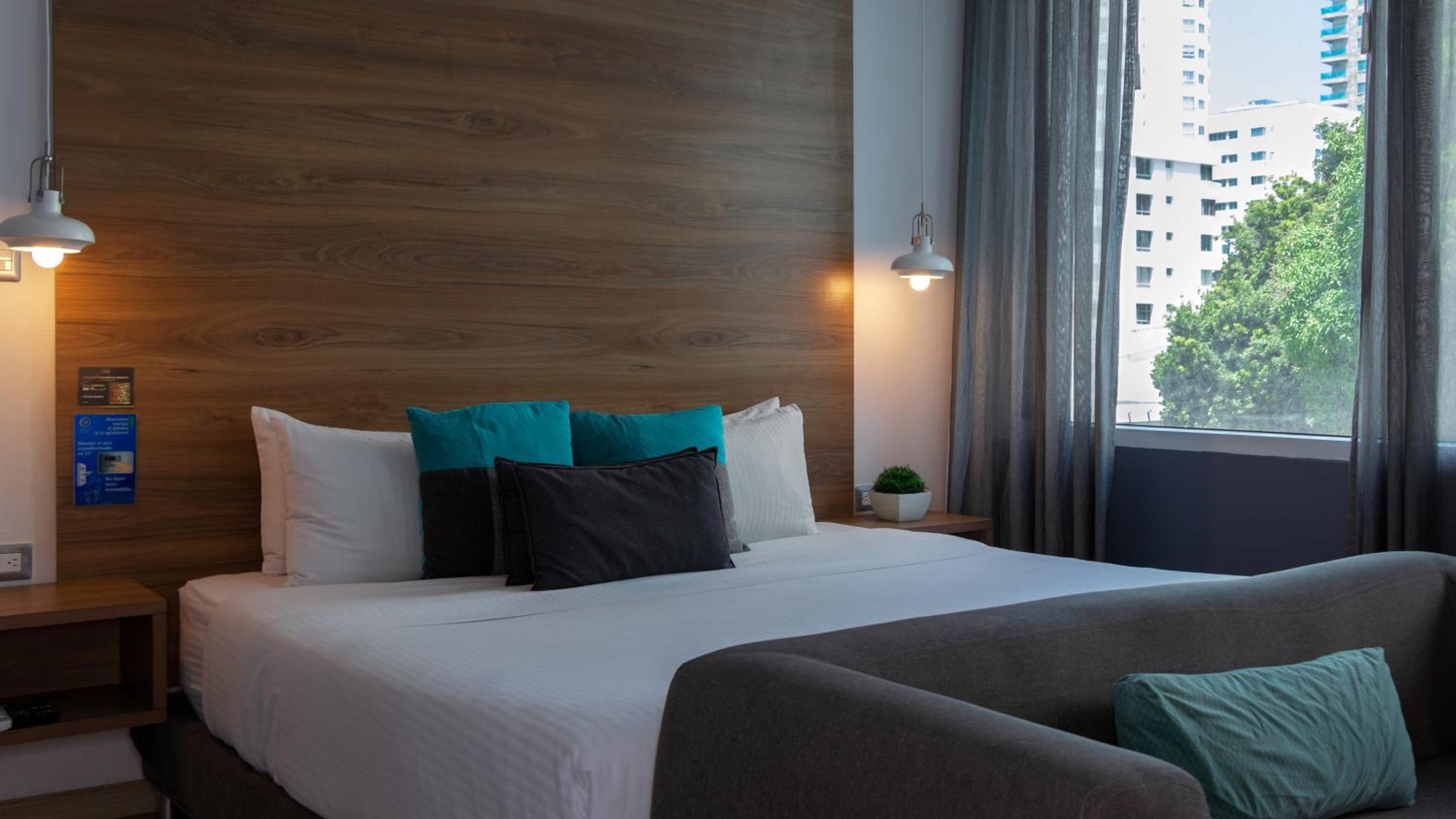Hotel Blue Concept 6