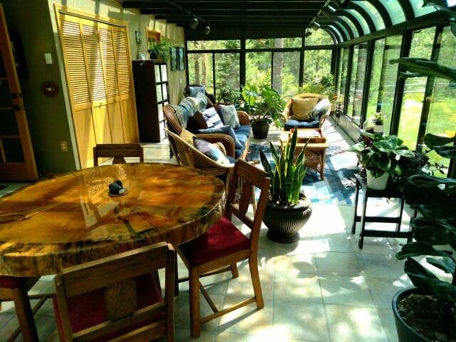 Moss Mountain Inn