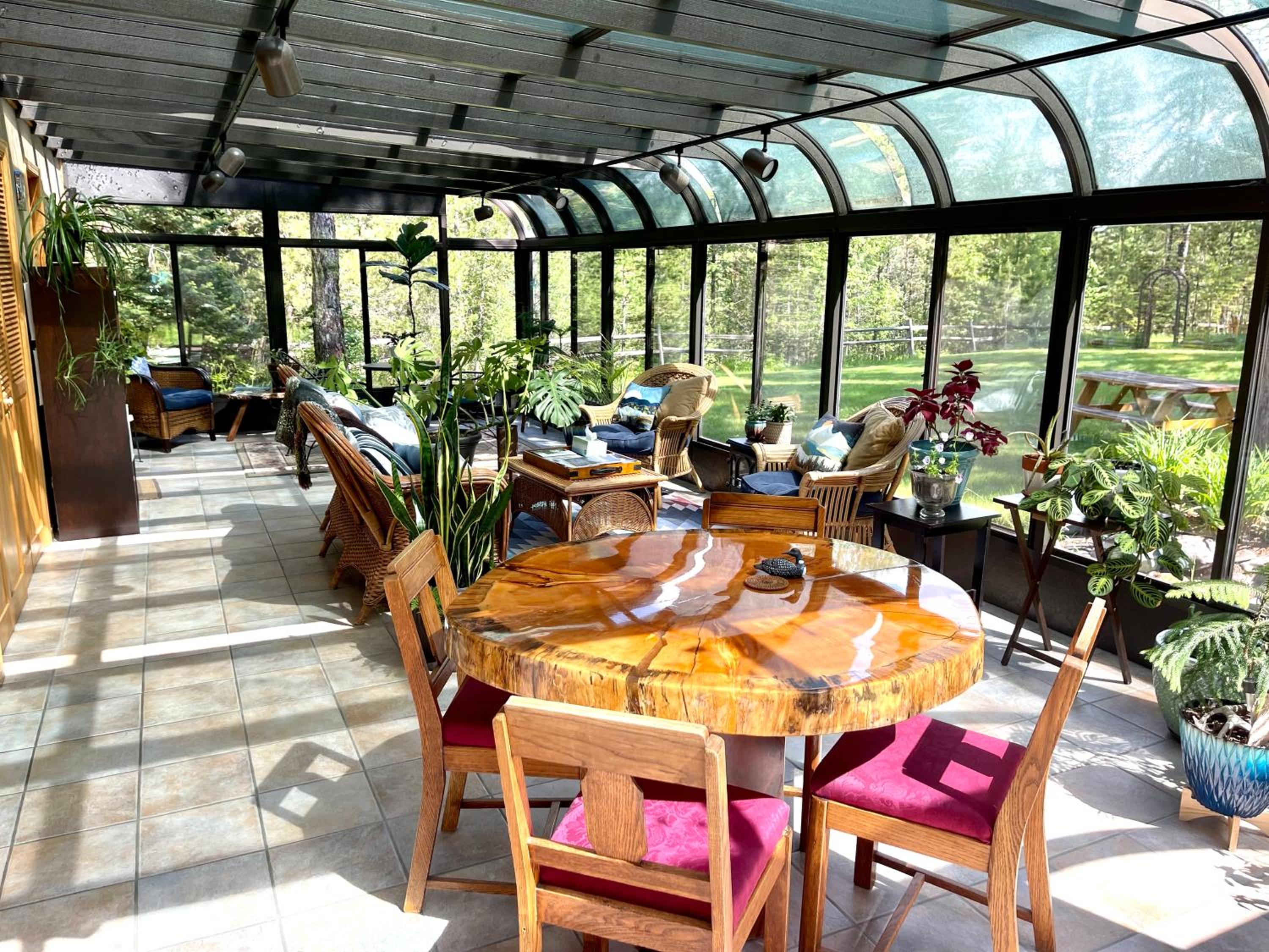 Moss Mountain Inn