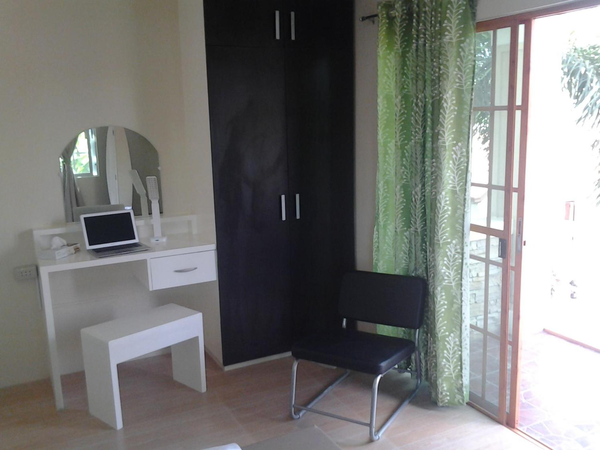 Sir Nico Guesthouse and Resort