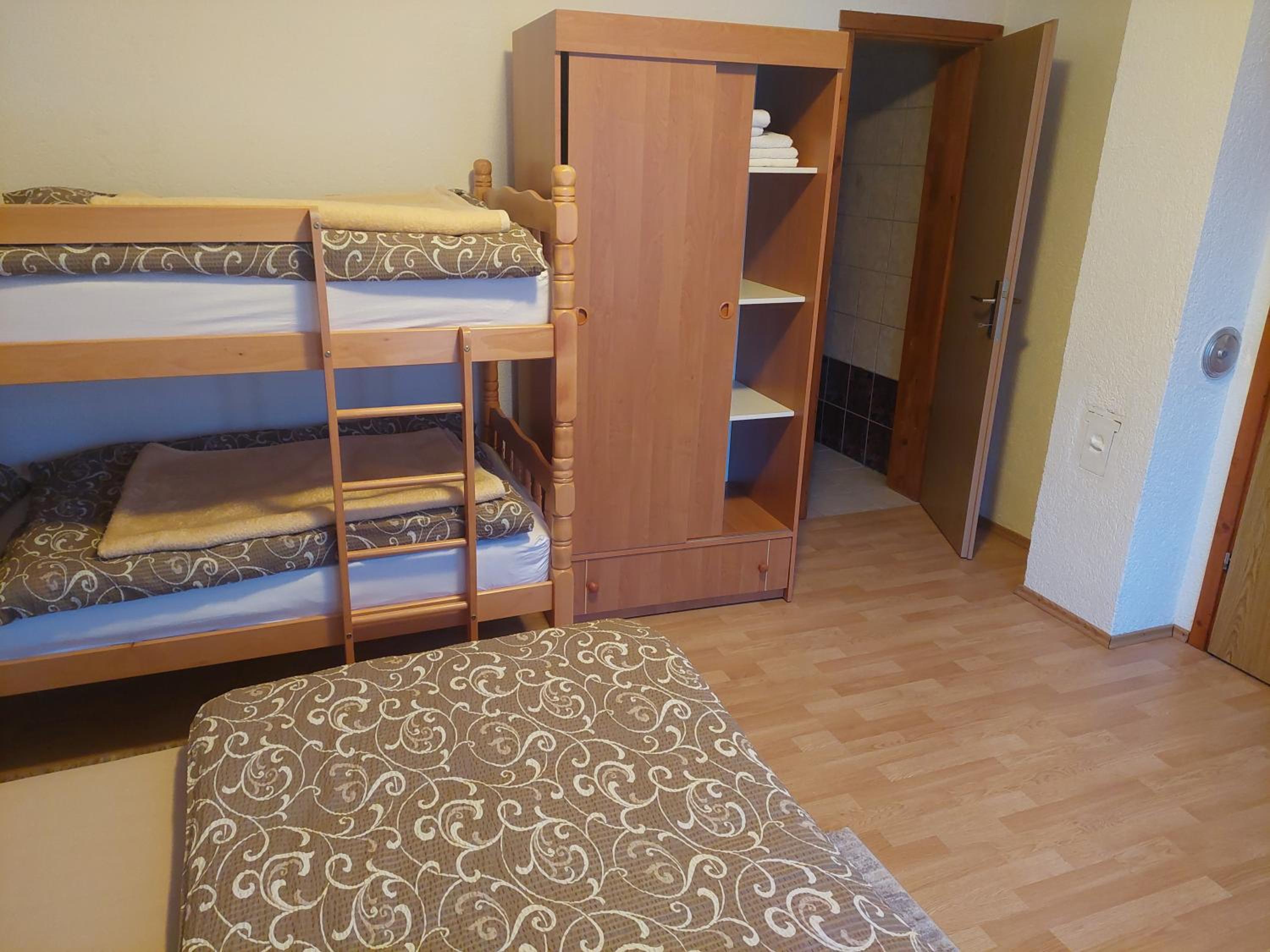 Apratmani Ivić