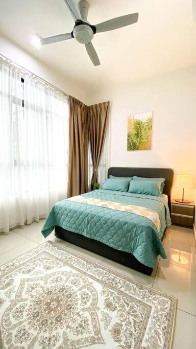 The Icon 3 Condo in IOI City Mall Putrajaya, Pool View view 3