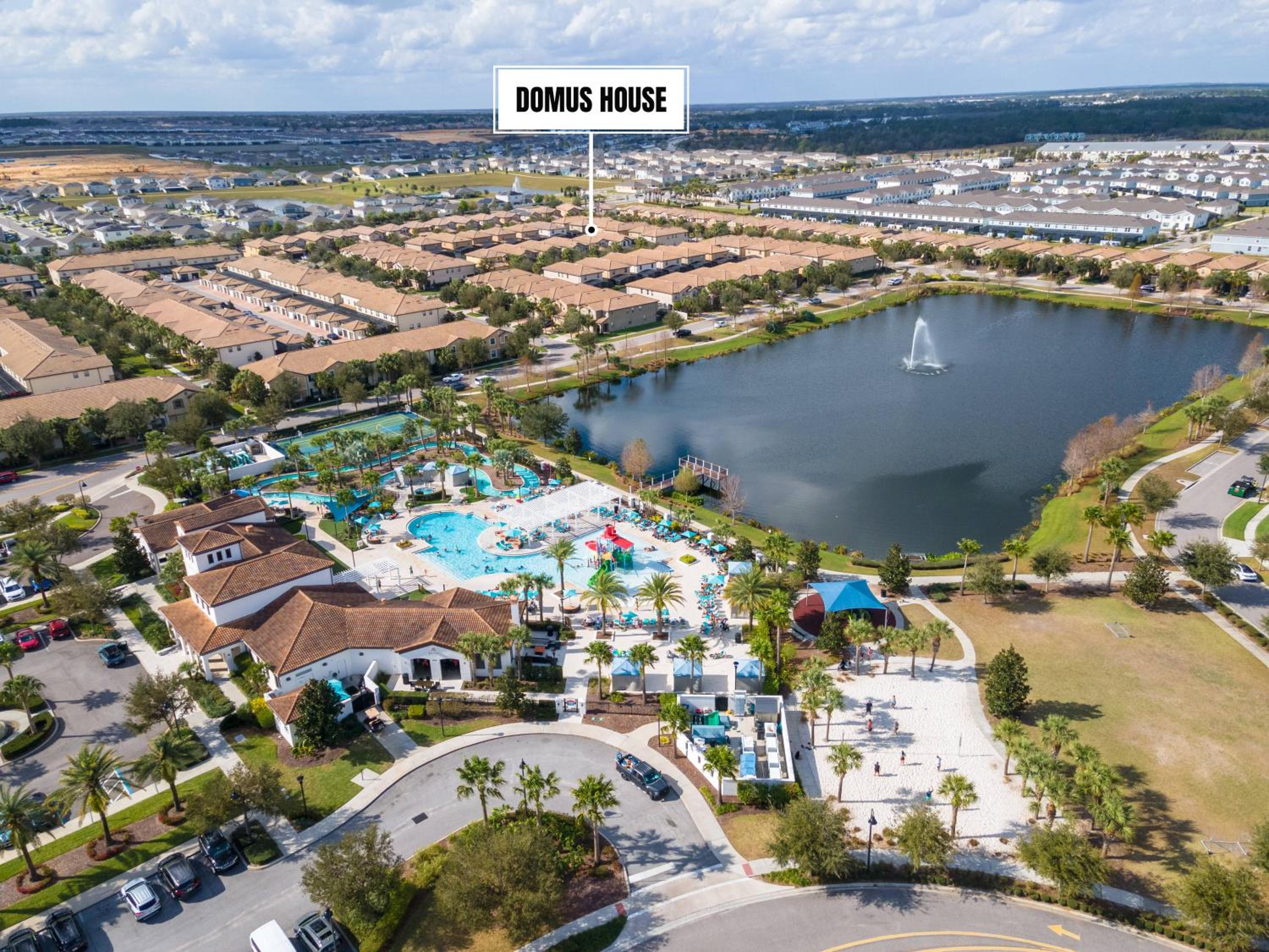 Pet Friendly Amazing 5 BR sleeps 10 view 5
