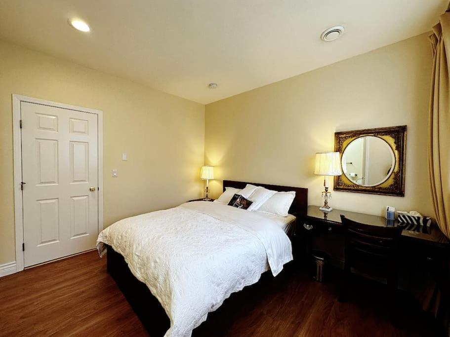 Super Cosy 8Bed & 6Bath in Vancouver heart near to airport and DownTown