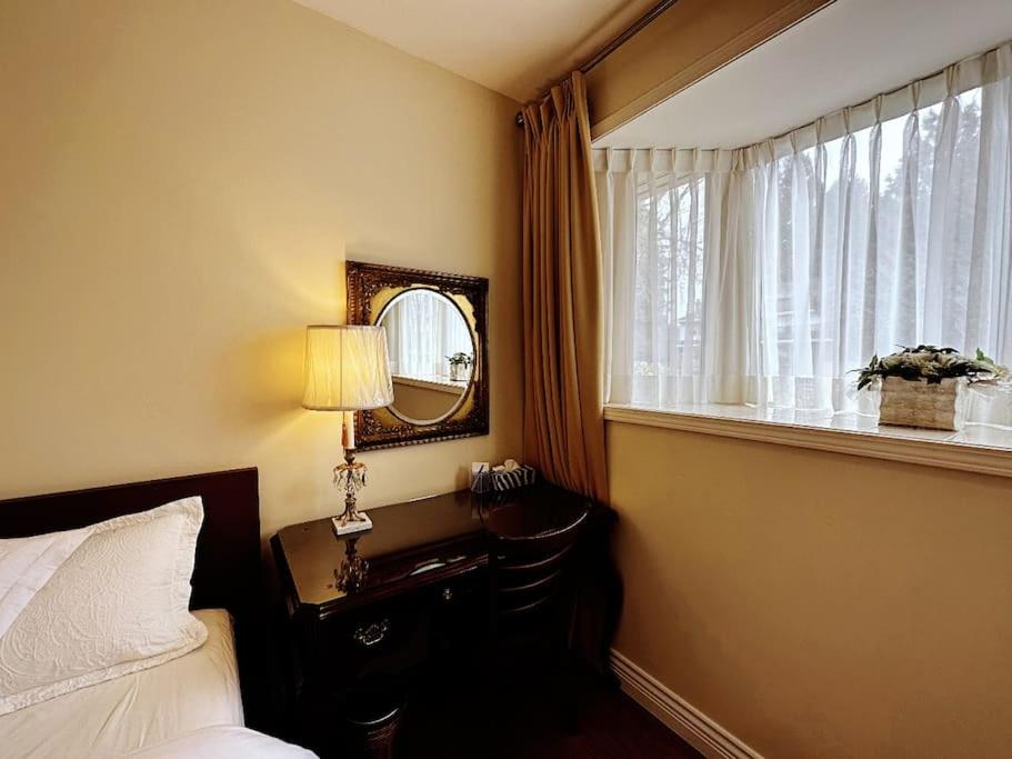 Super Cosy 8Bed & 6Bath in Vancouver heart near to airport and DownTown