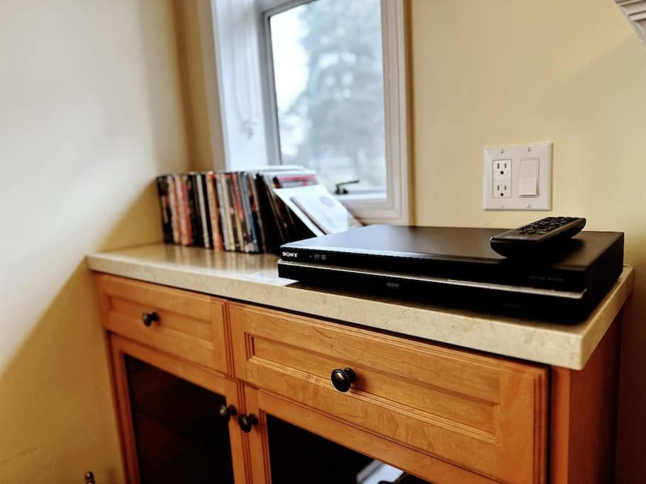 Super Cosy 8Bed & 6Bath in Vancouver heart near to airport and DownTown