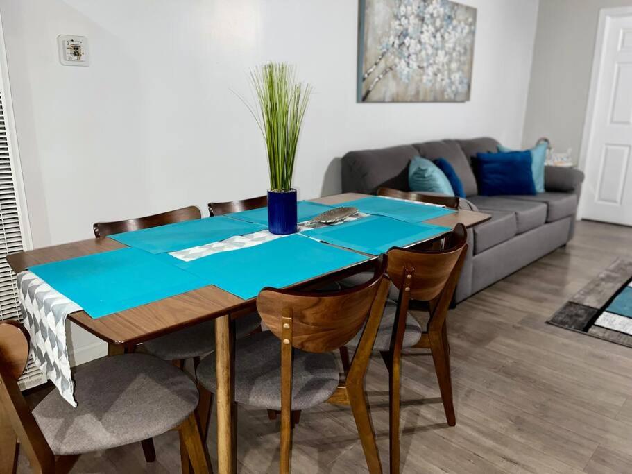 SPACE X ,LAX & Beaches Beautiful Guest House