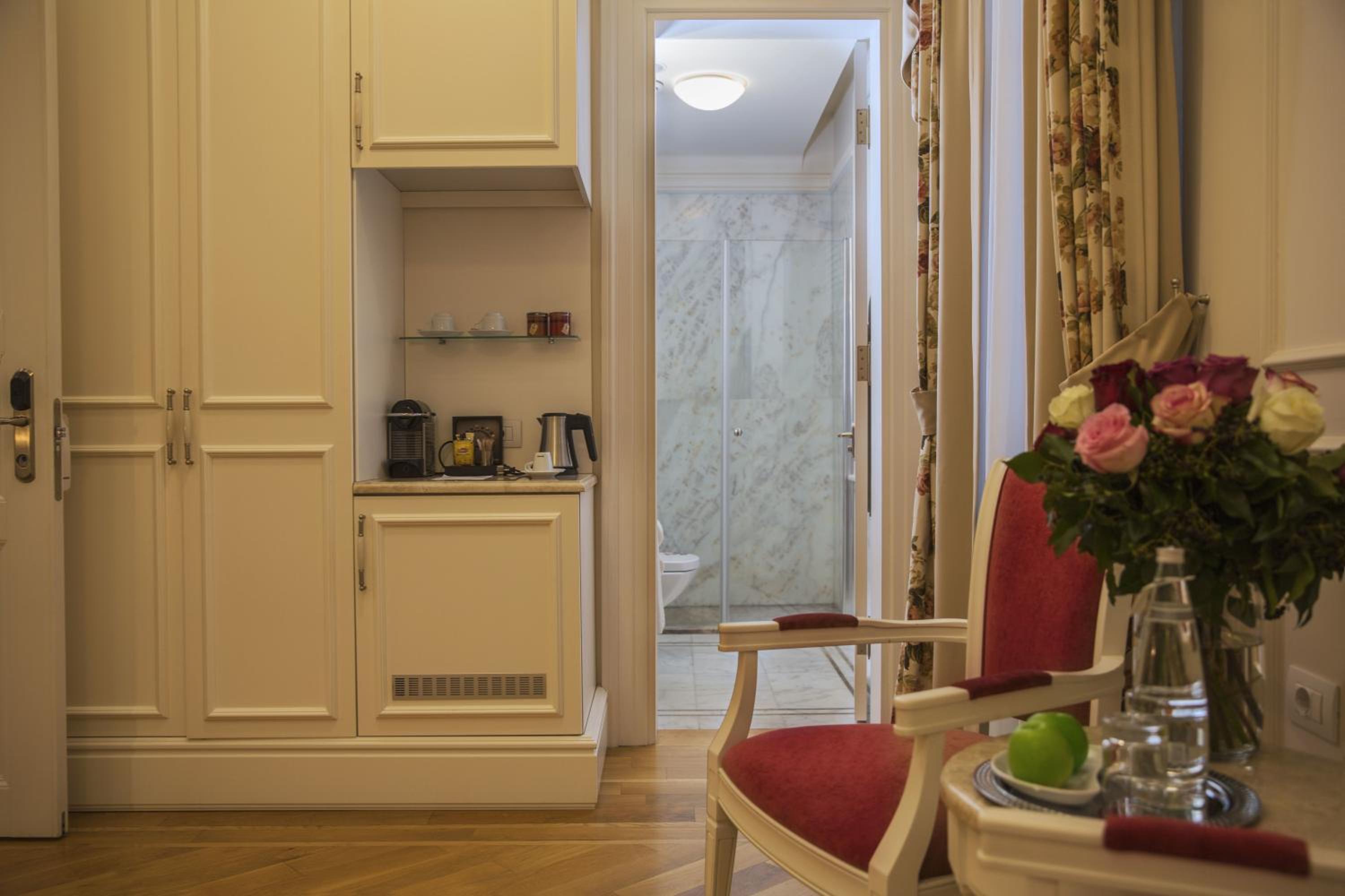 Corinne Art & Boutique Otel - Image 49